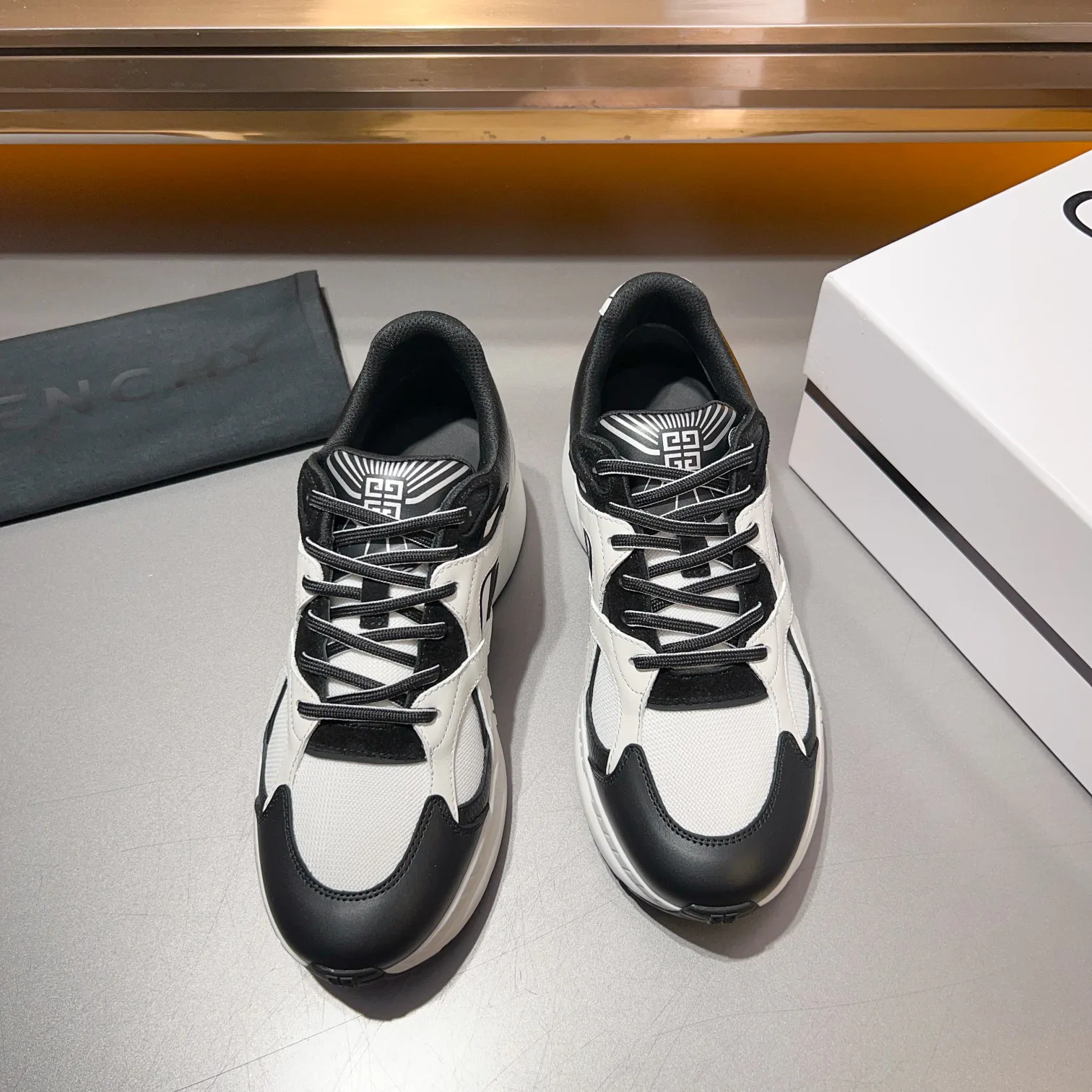 Кроссовки Мужские Givenchy 26348