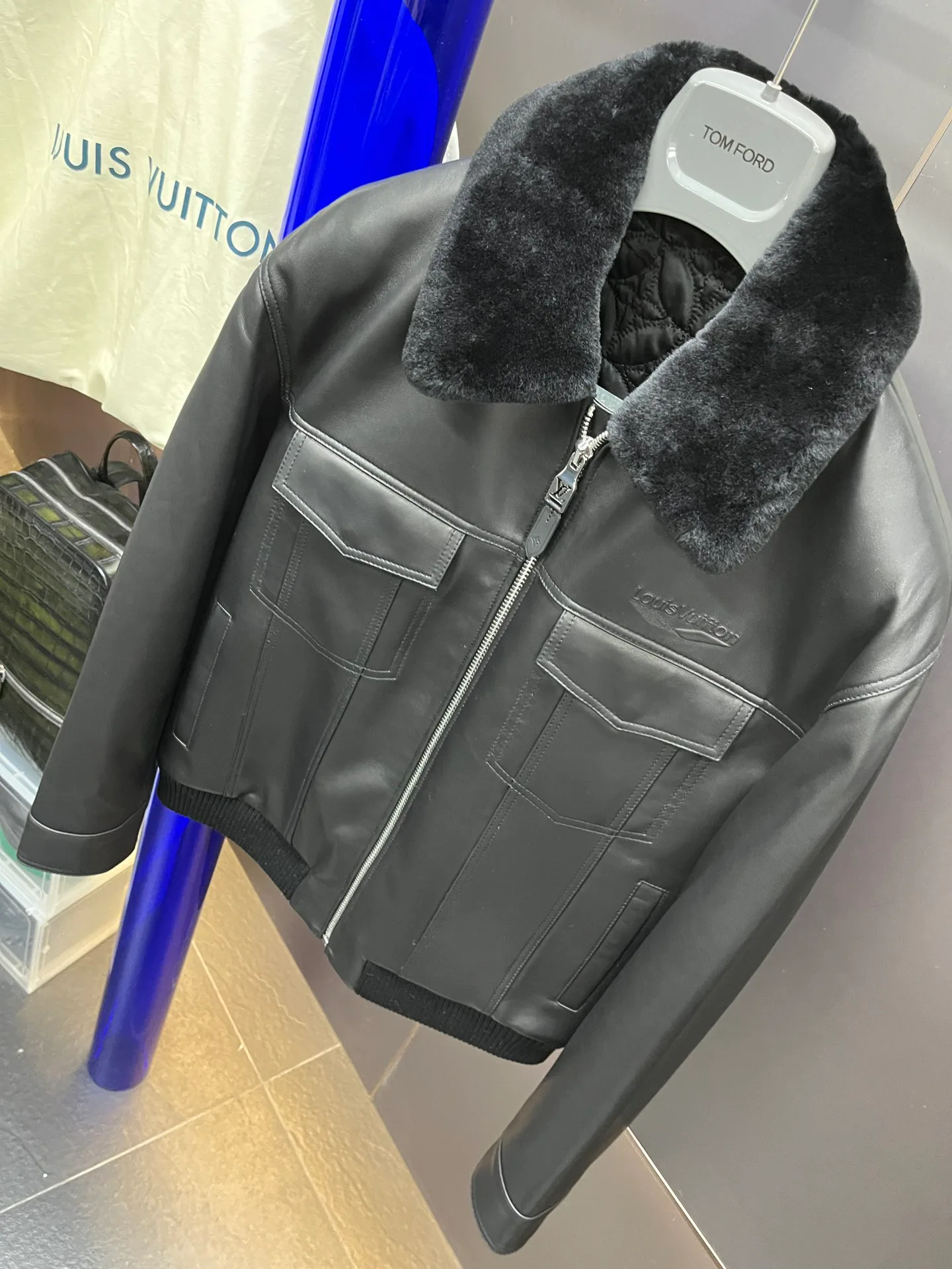 Кожаные Куртки И Дублёнки Мужские Louis Vuitton 444235