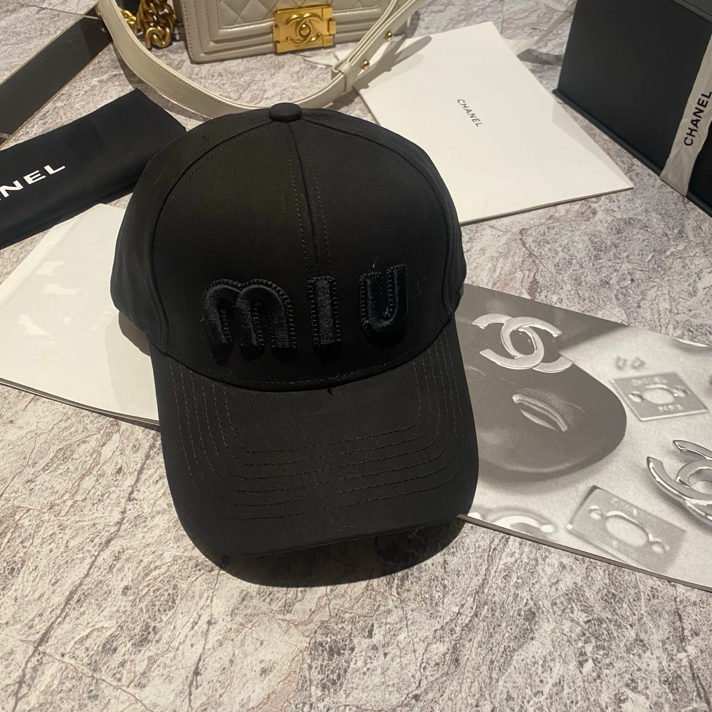 Головные Уборы Miu Miu 10164