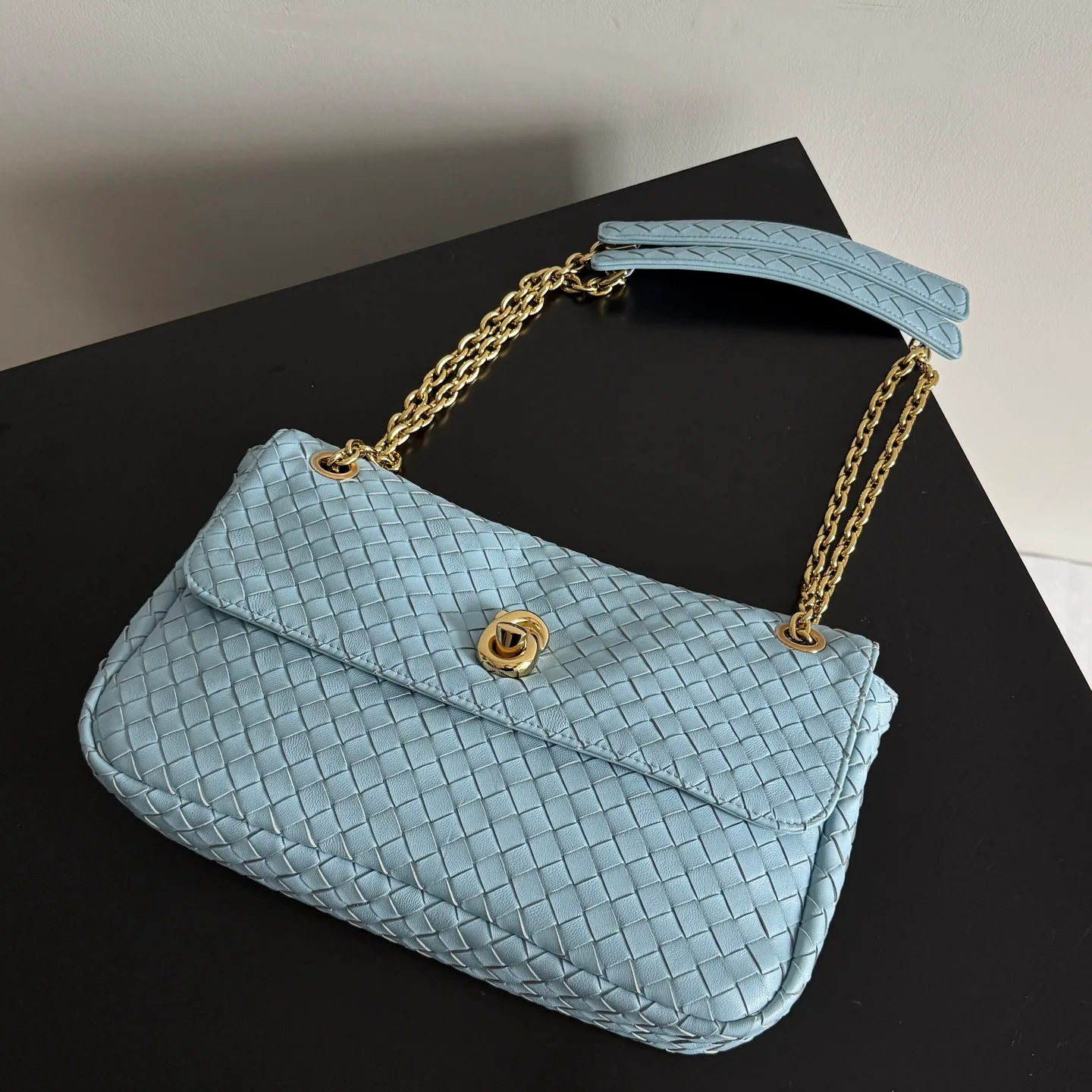 Классические Сумки Женские Bottega Veneta 16890029