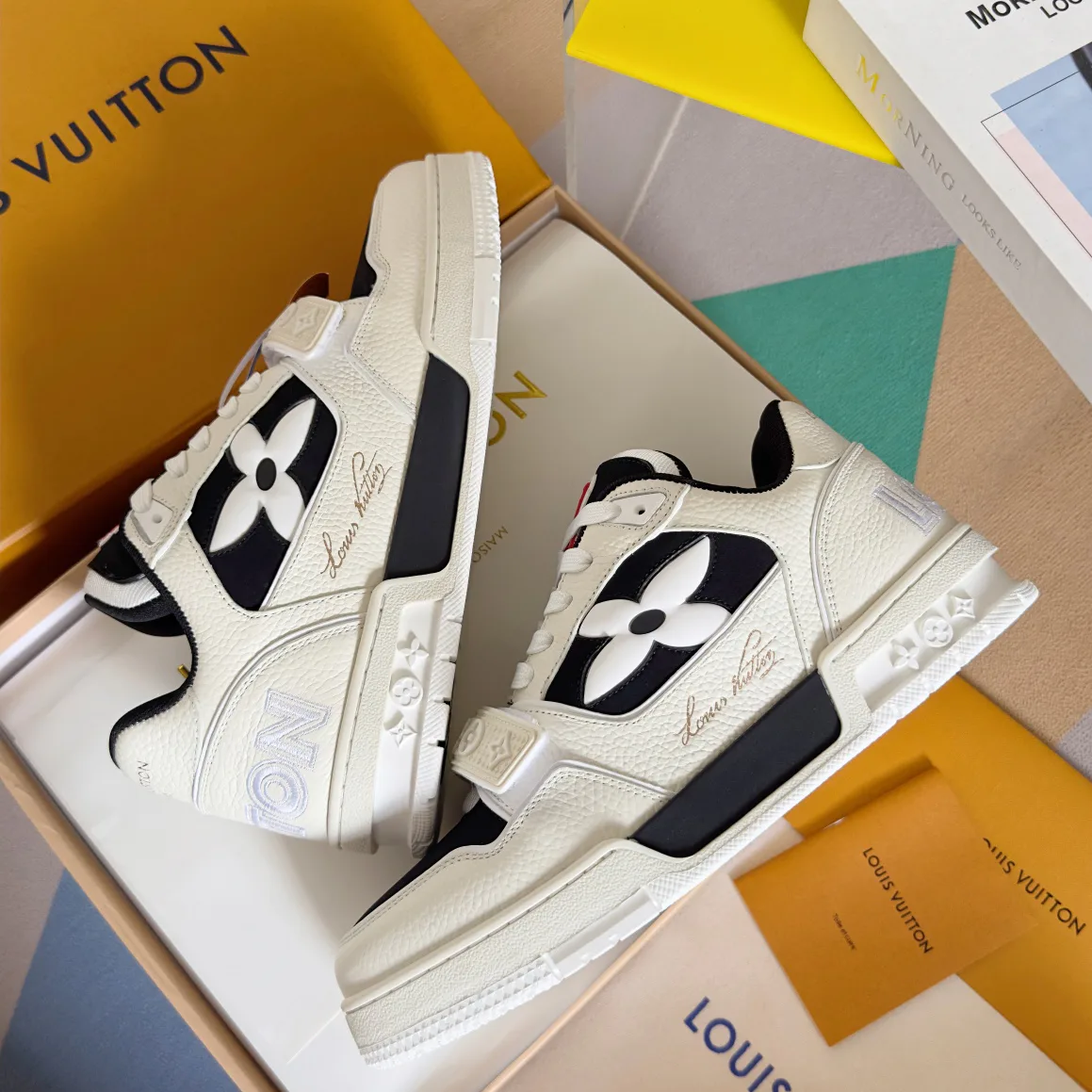 Кроссовки Женские Louis Vuitton 8919