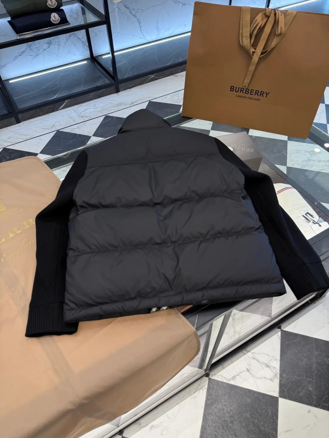 Куртки И Пуховики Женские Burberry 18007672