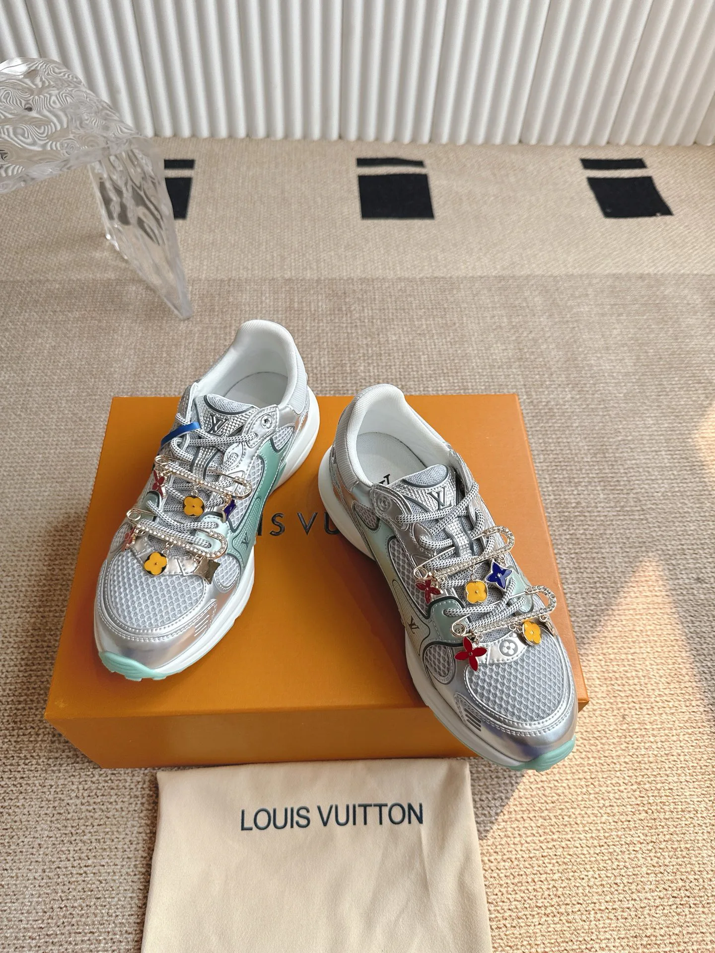 Кроссовки Женские Louis Vuitton 13351301
