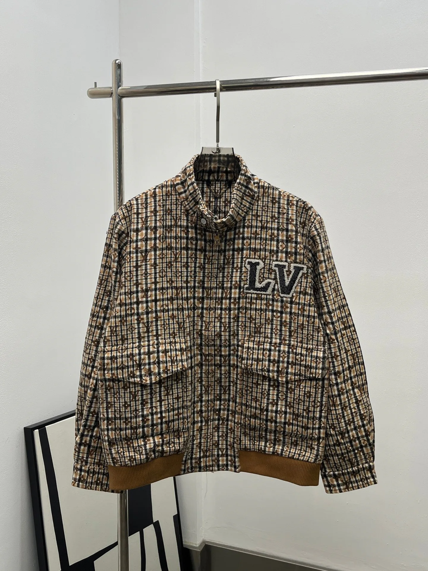 Куртки И Пуховики Женские Louis Vuitton 212678