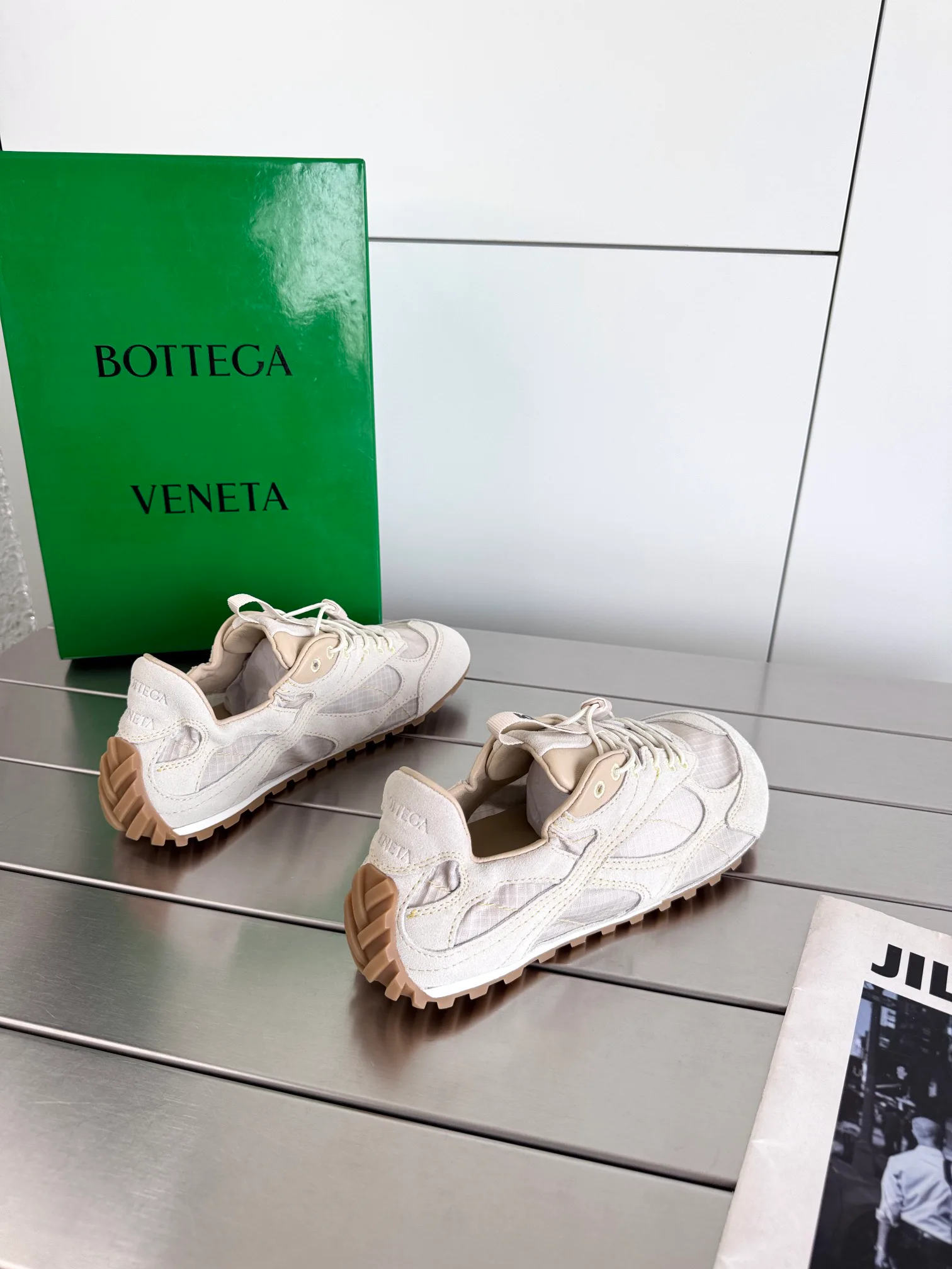Кроссовки Женские Bottega Veneta 11911491