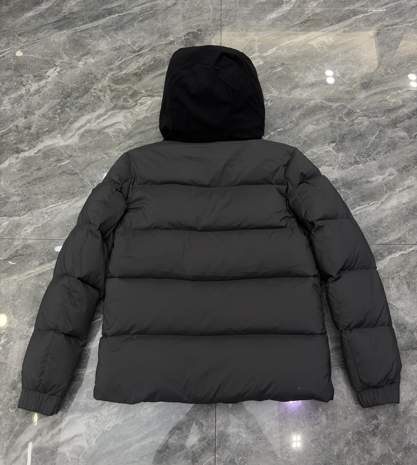 Куртки И Пуховики Мужские Moncler 17568670