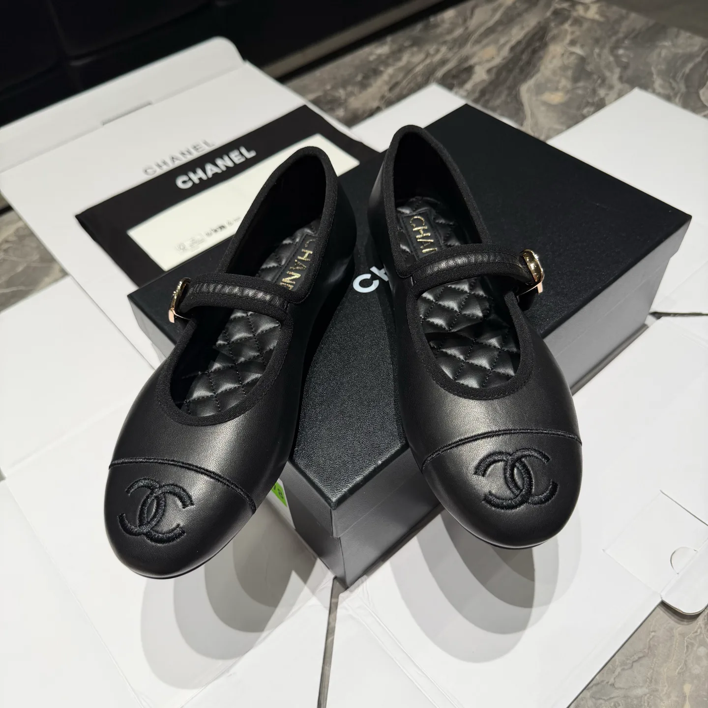 Туфли Женские Chanel 18504419