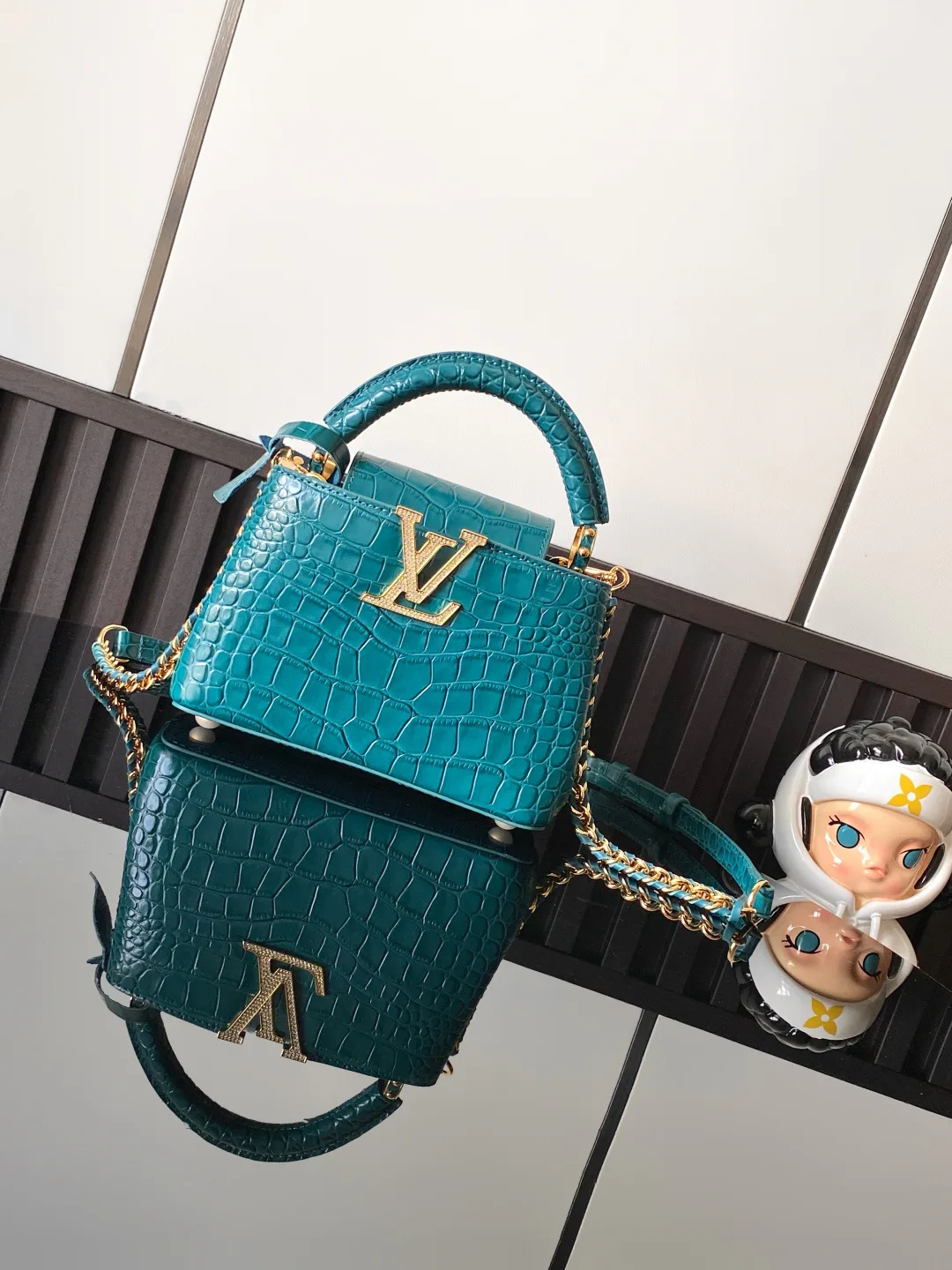 Классические Сумки Женские Louis Vuitton 18019347