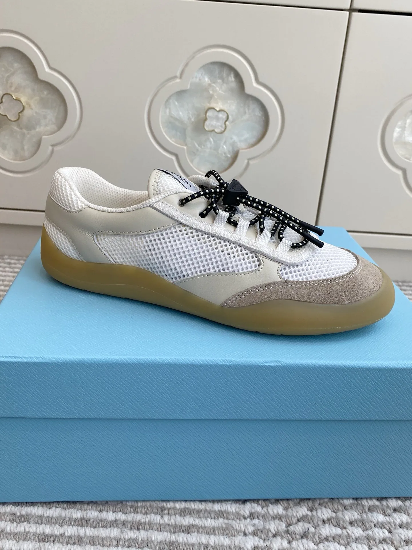 Кроссовки Женские Prada 13239507