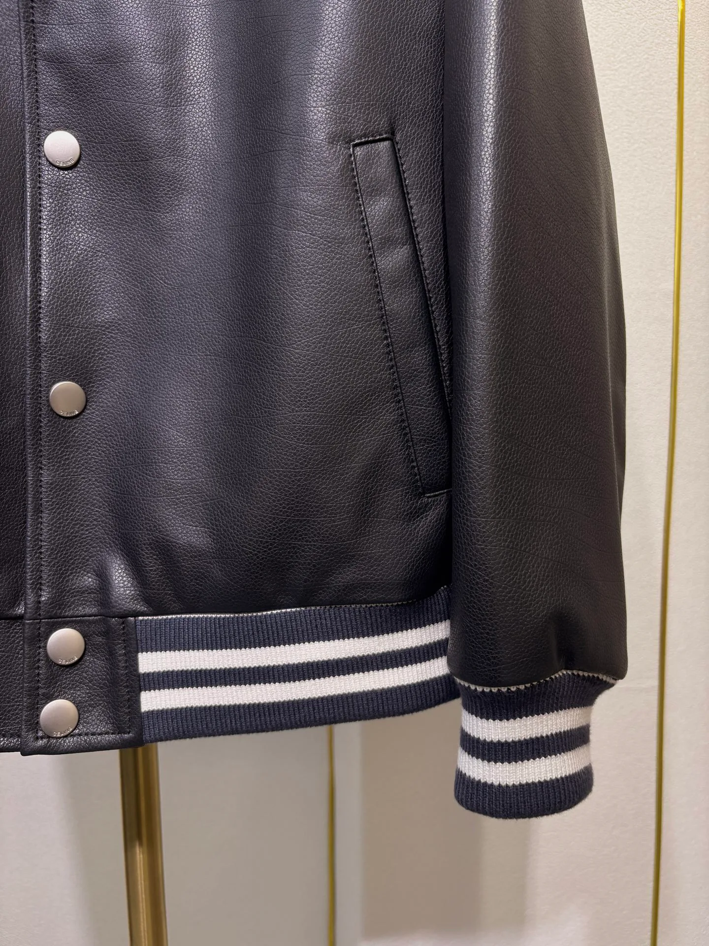 Кожаные Куртки И Дублёнки Мужские Celine 1309613