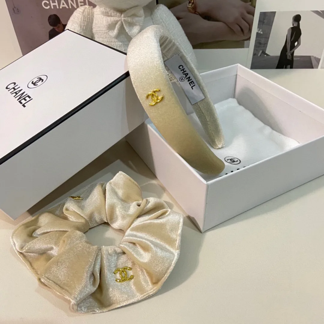 Головные Уборы Chanel 11469196