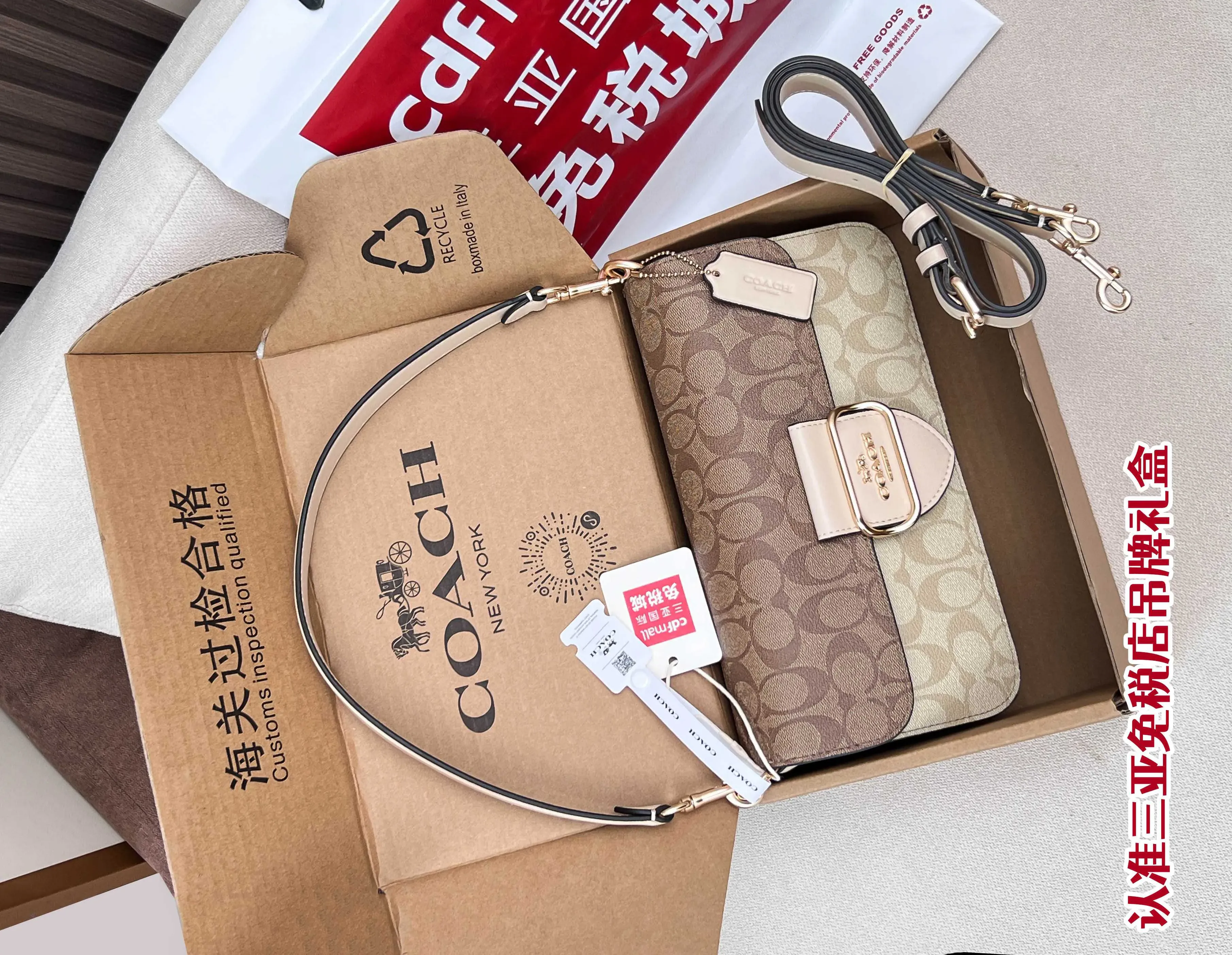 Классические Сумки Женские Coach 1864328