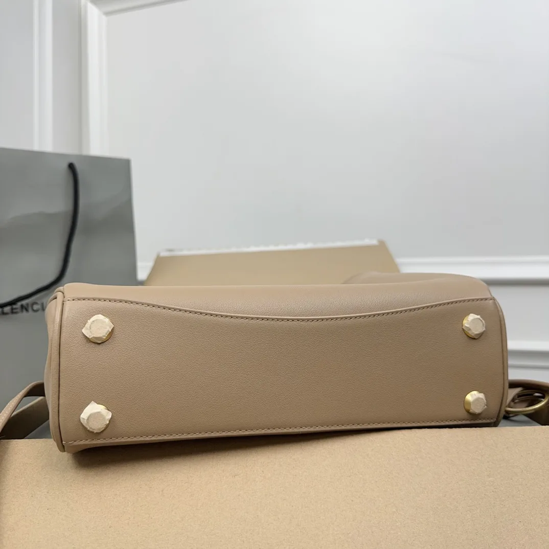 Классические Сумки Женские Balenciaga 11872233