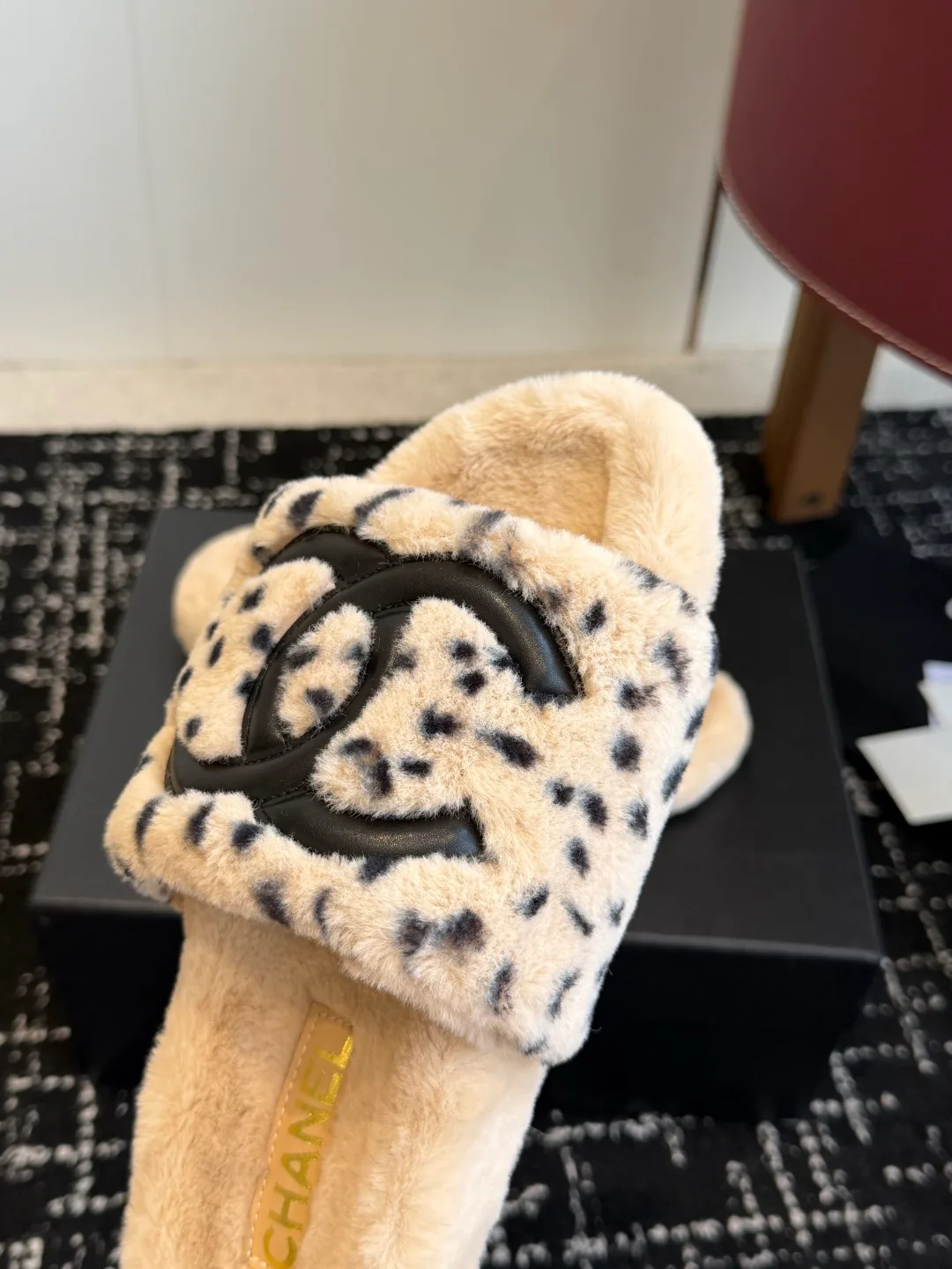 Тапочки Женские Chanel 18053852