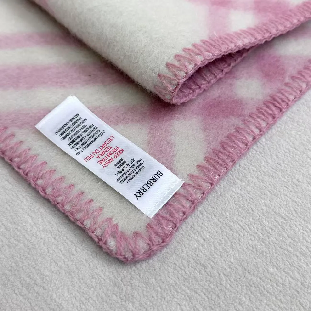 Шарфы Burberry 11315154