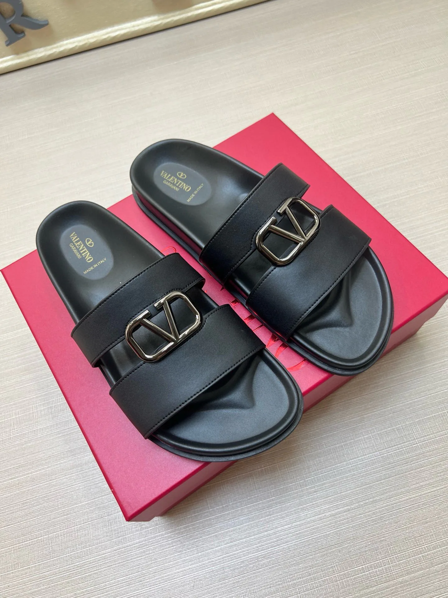 Шлепанцы Мужские Valentino 10646290