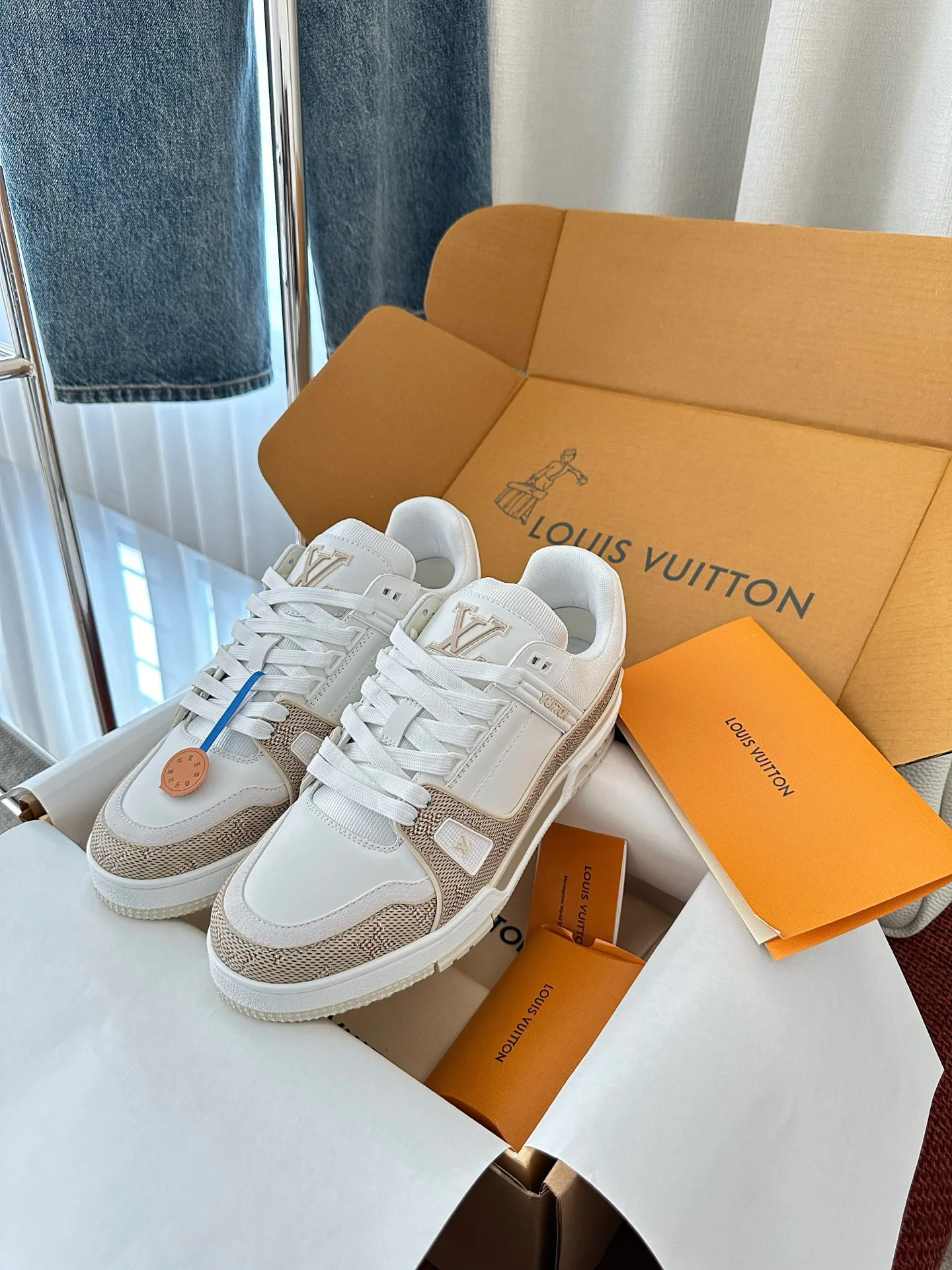 Кроссовки Женские Louis Vuitton 11449494
