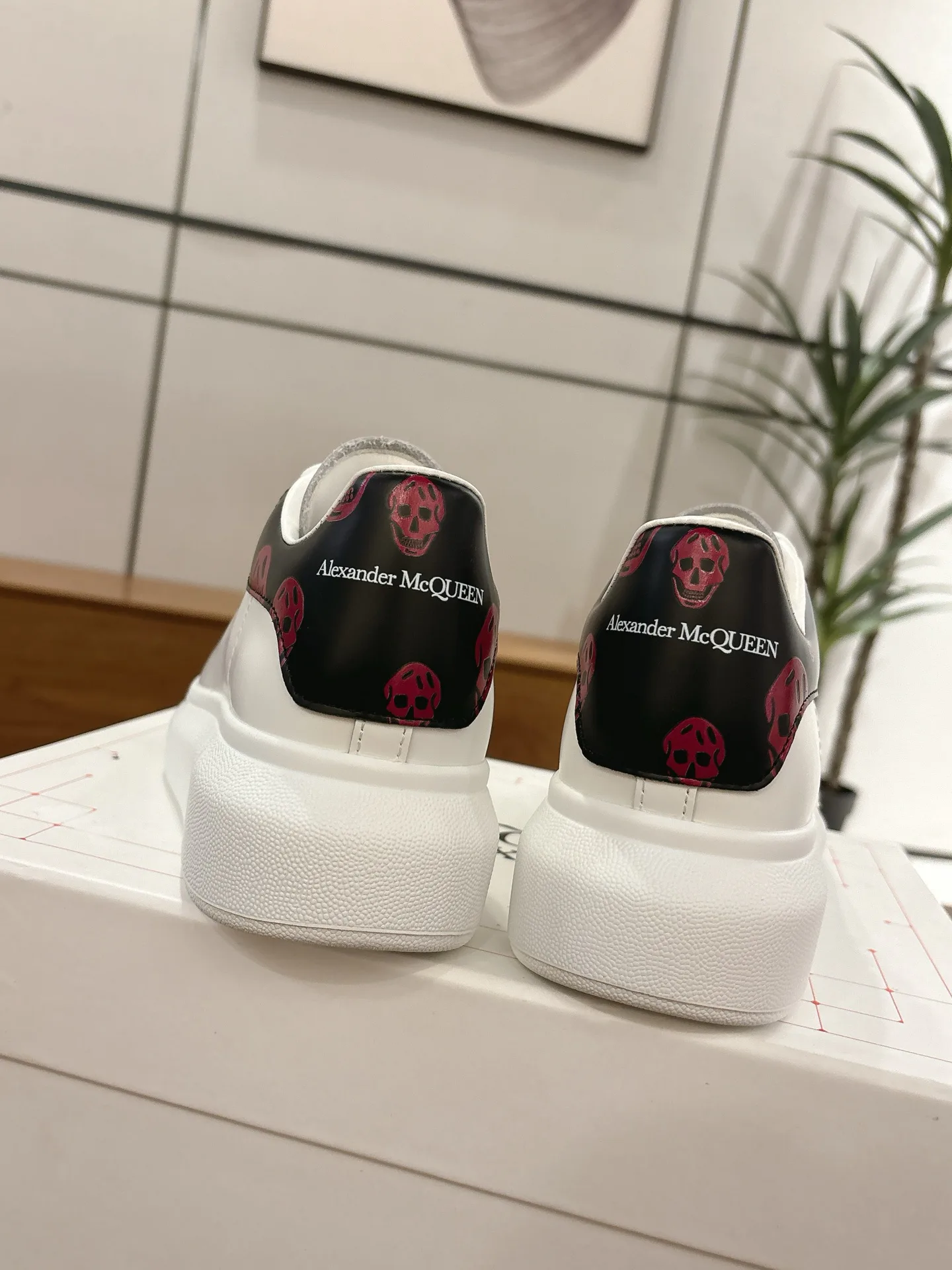 Кроссовки Женские Alexander Mcqueen 11561341