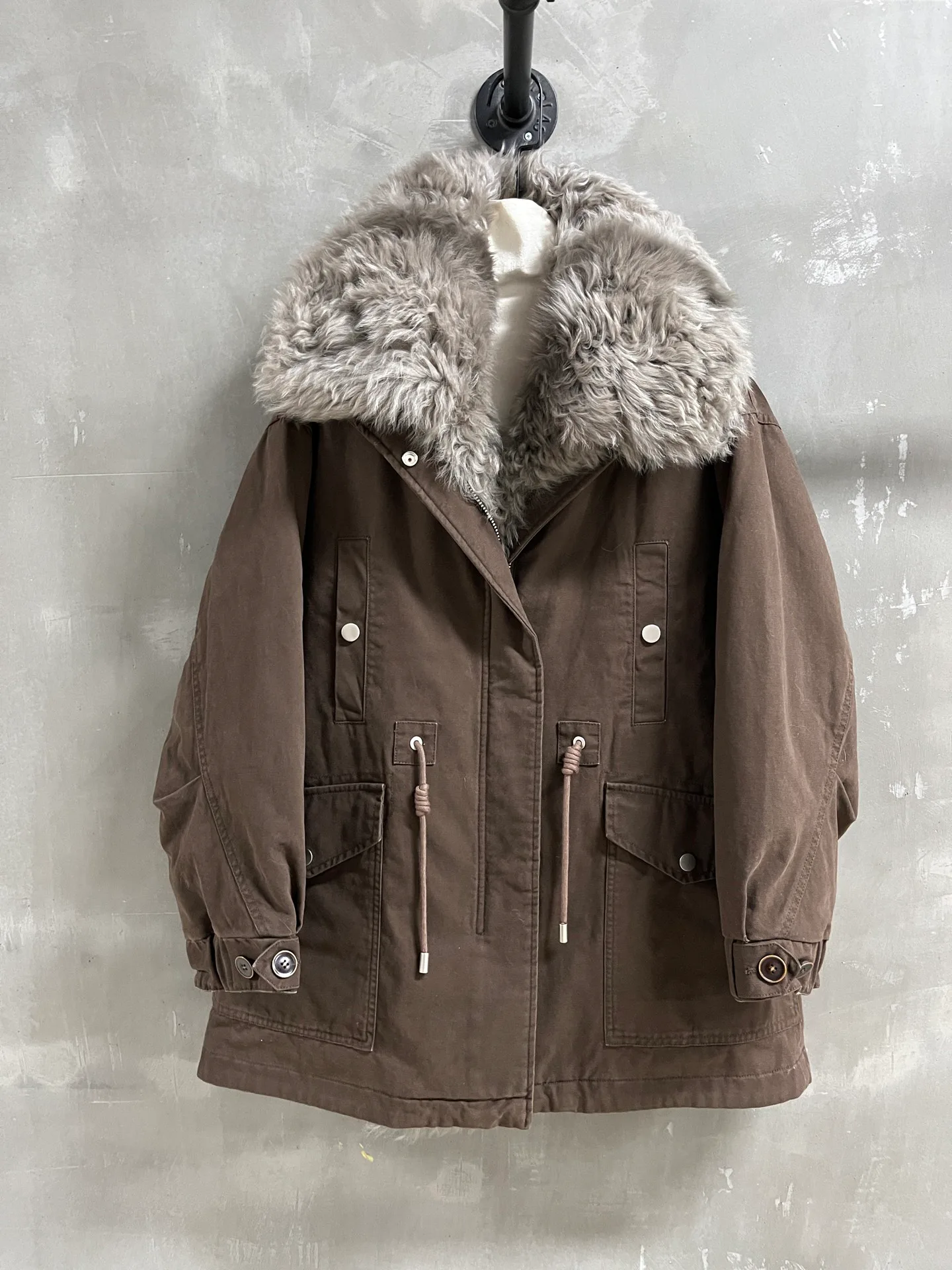 Куртки И Пуховики Женские Saint Laurent 662207