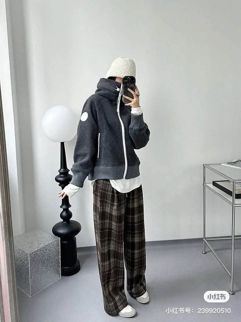 Куртки И Пуховики Женские Canada Goose 17998642