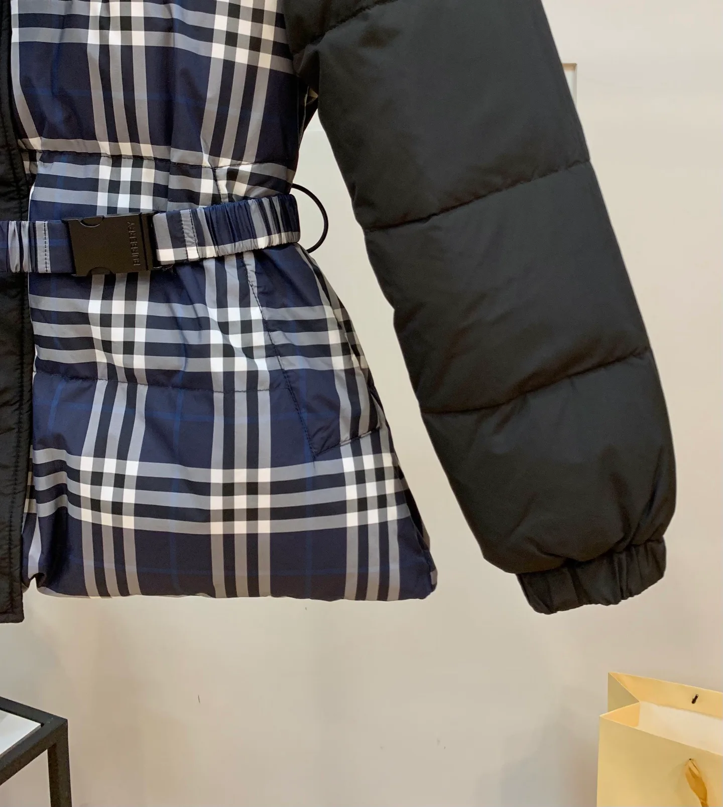 Куртки И Пуховики Женские Burberry 497115