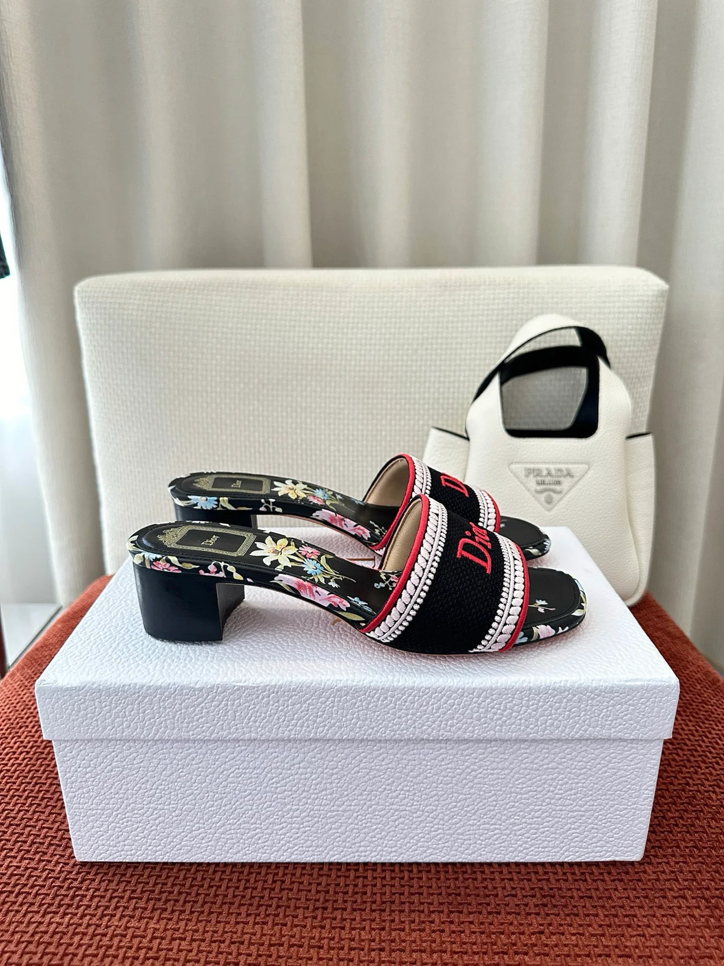 Сандалии Женские Christian Dior 13084449