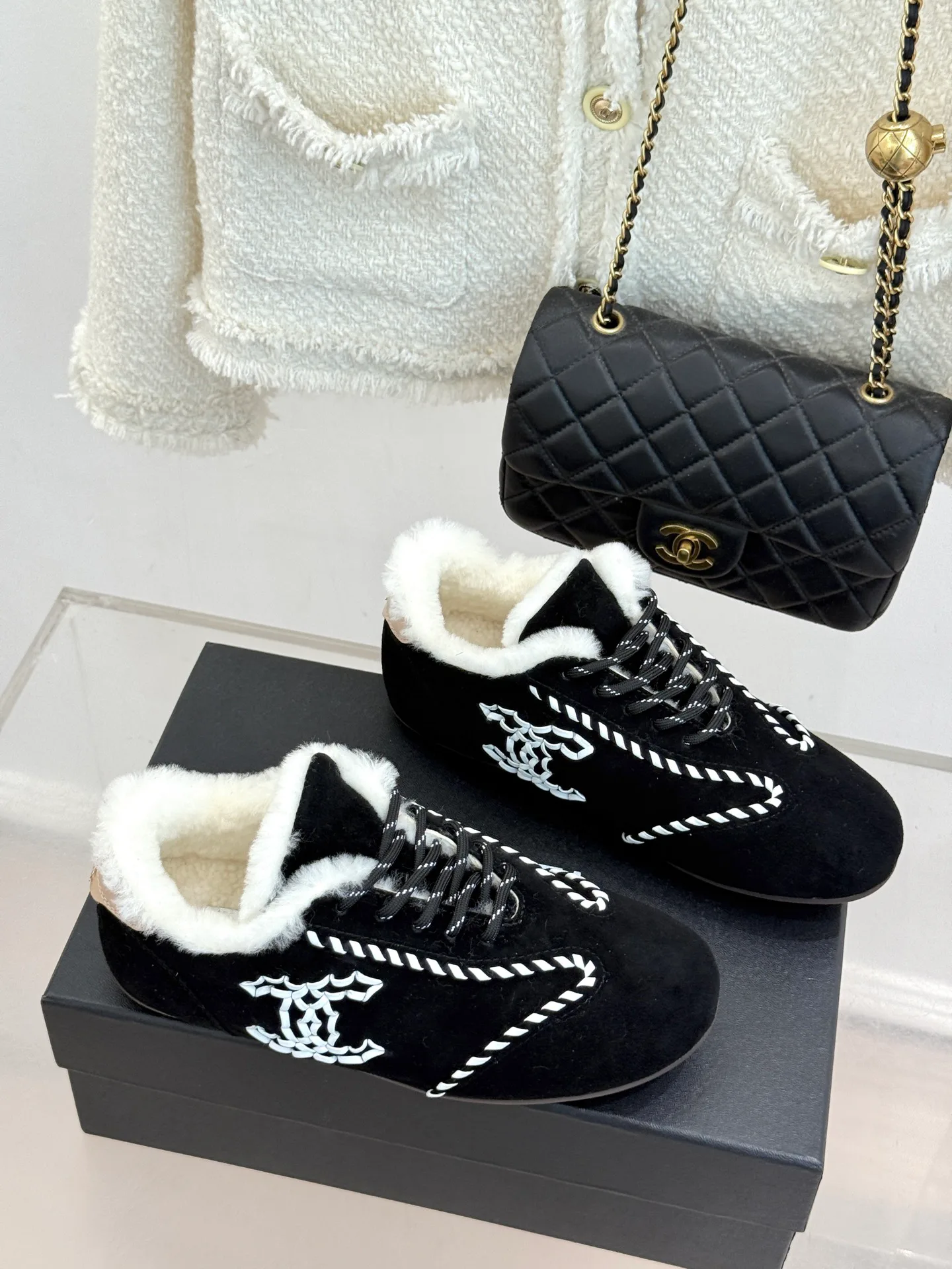 Кроссовки Женские Chanel 18788745