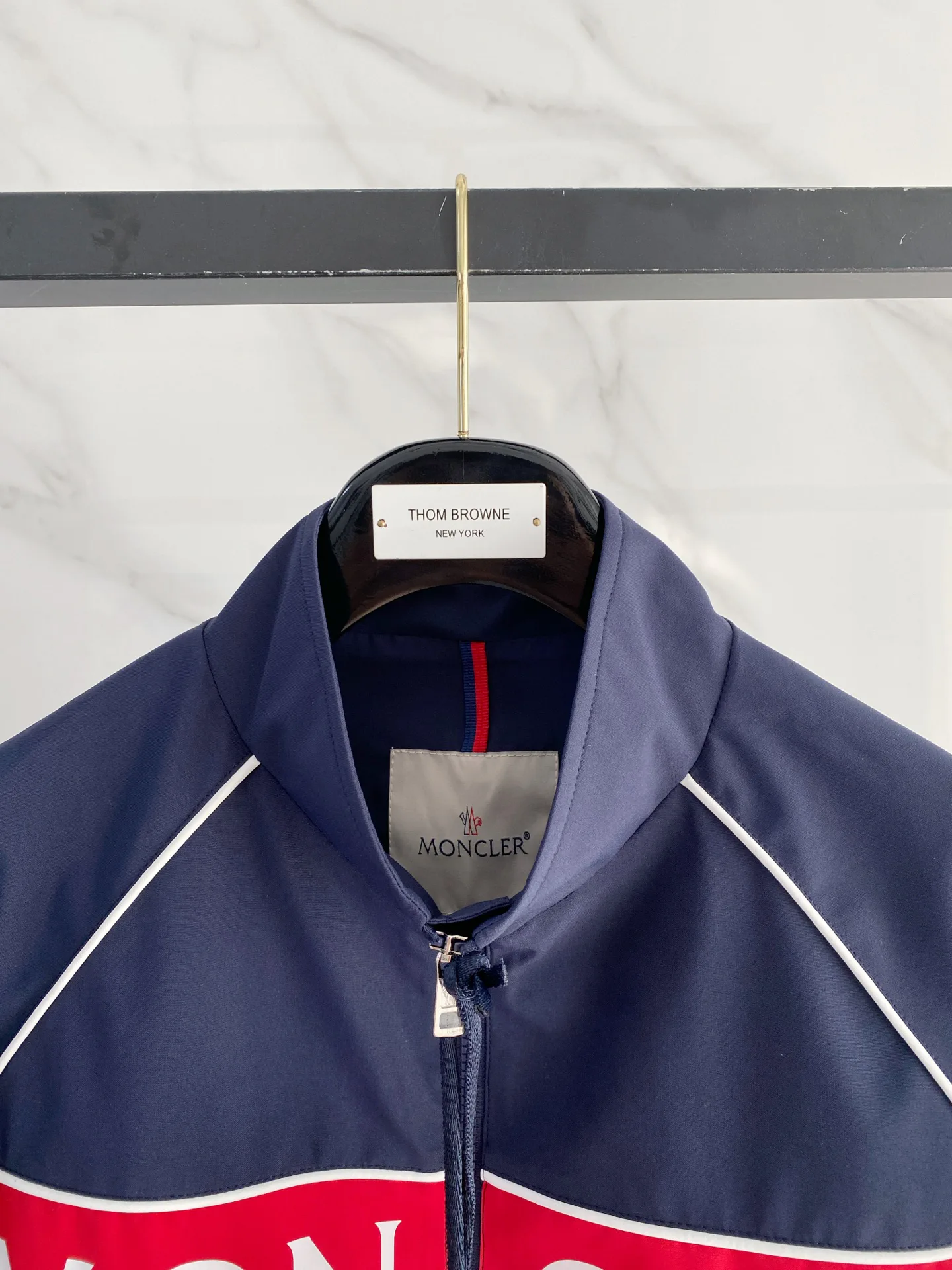 Куртки И Пуховики Мужские Moncler 3055120