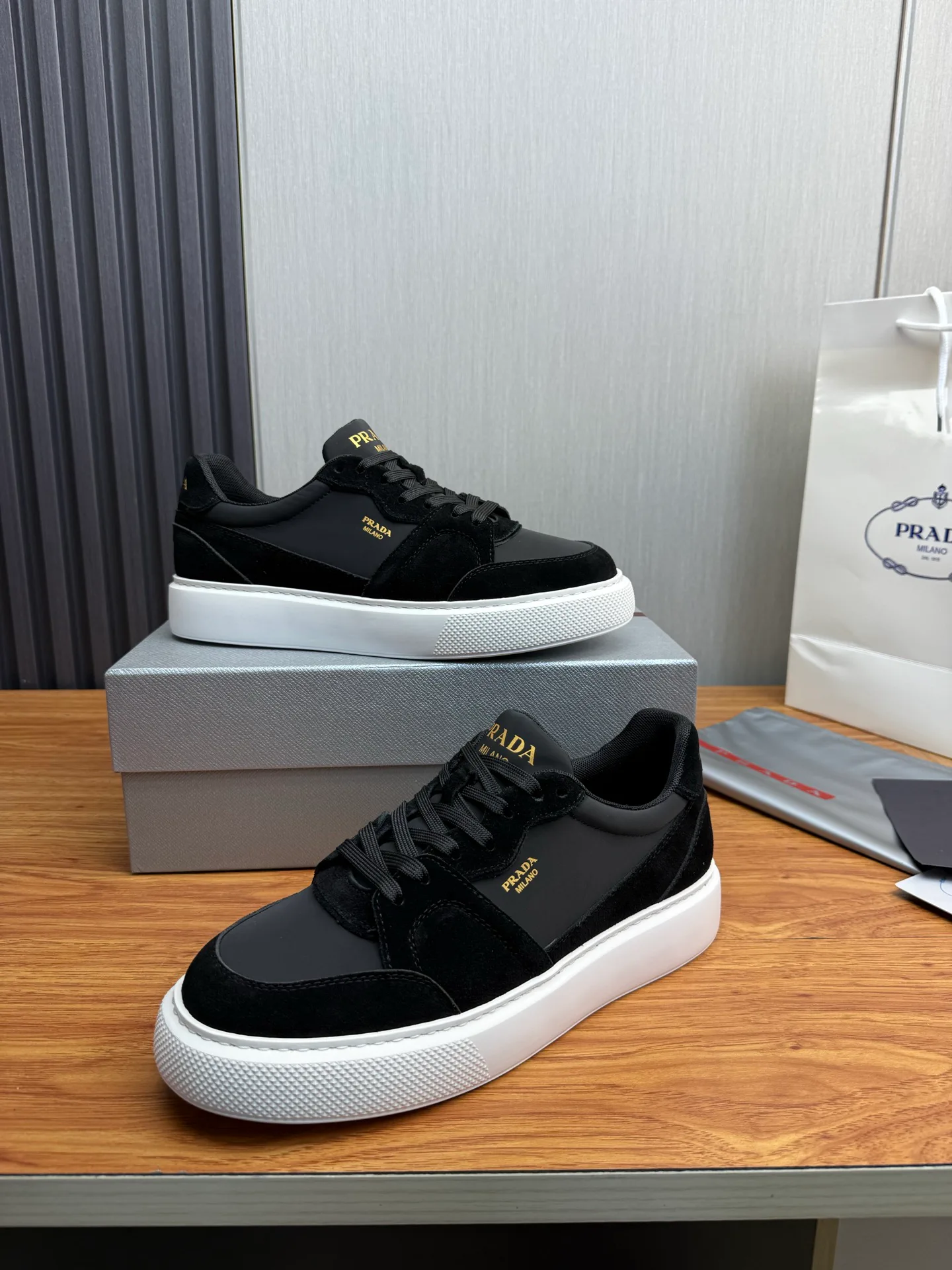 Ботинки Мужские Prada 13537369