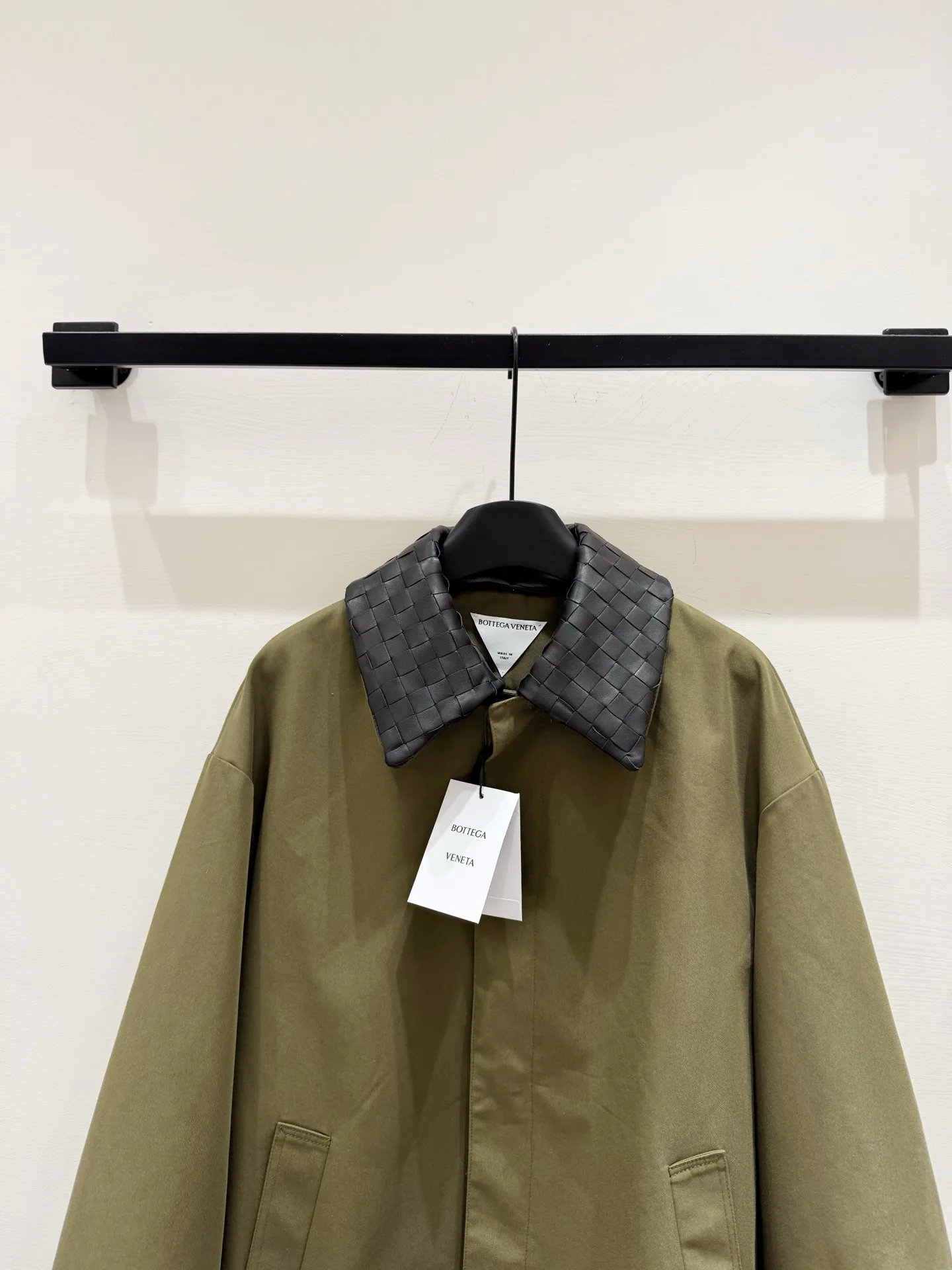 Кожаные Куртки И Дублёнки Женские Bottega Veneta 18016008