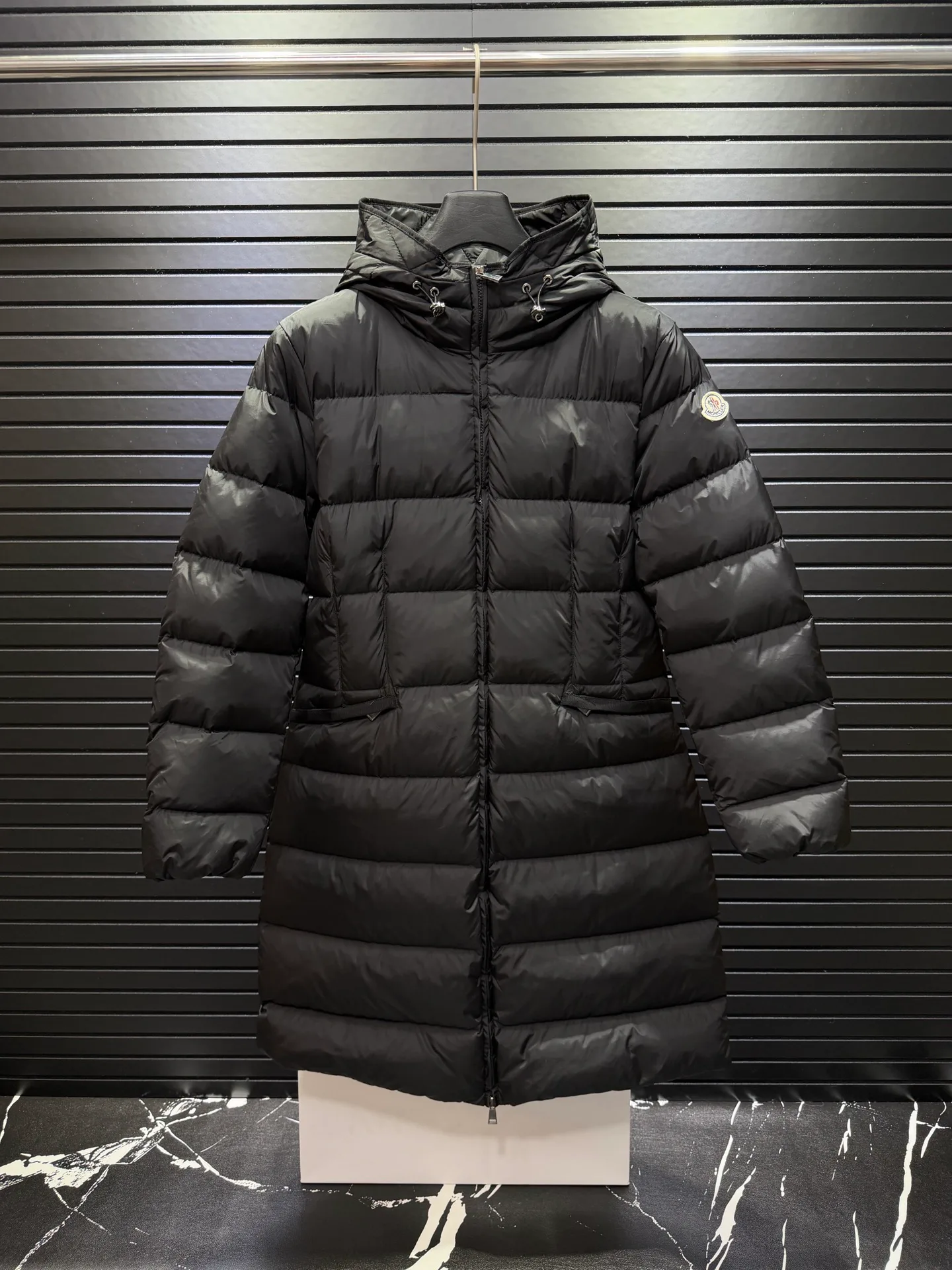 Куртки И Пуховики Женские Moncler 18188643
