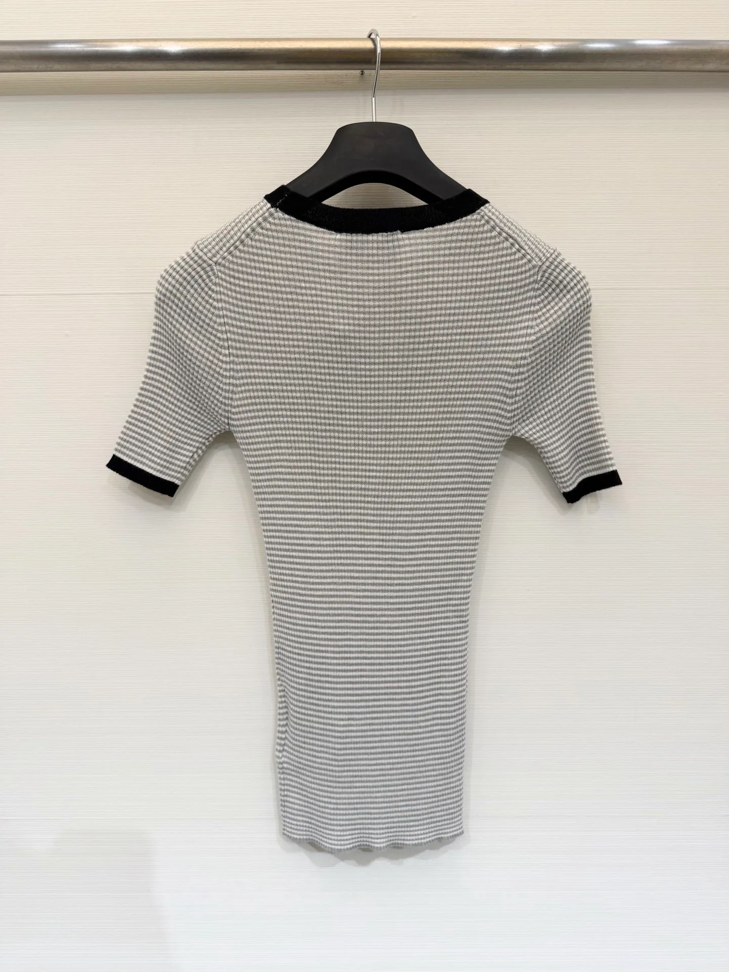 Футболки Женские Prada 13285379