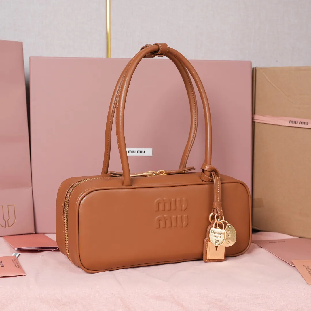 Классические Сумки Женские Miu Miu 11402797