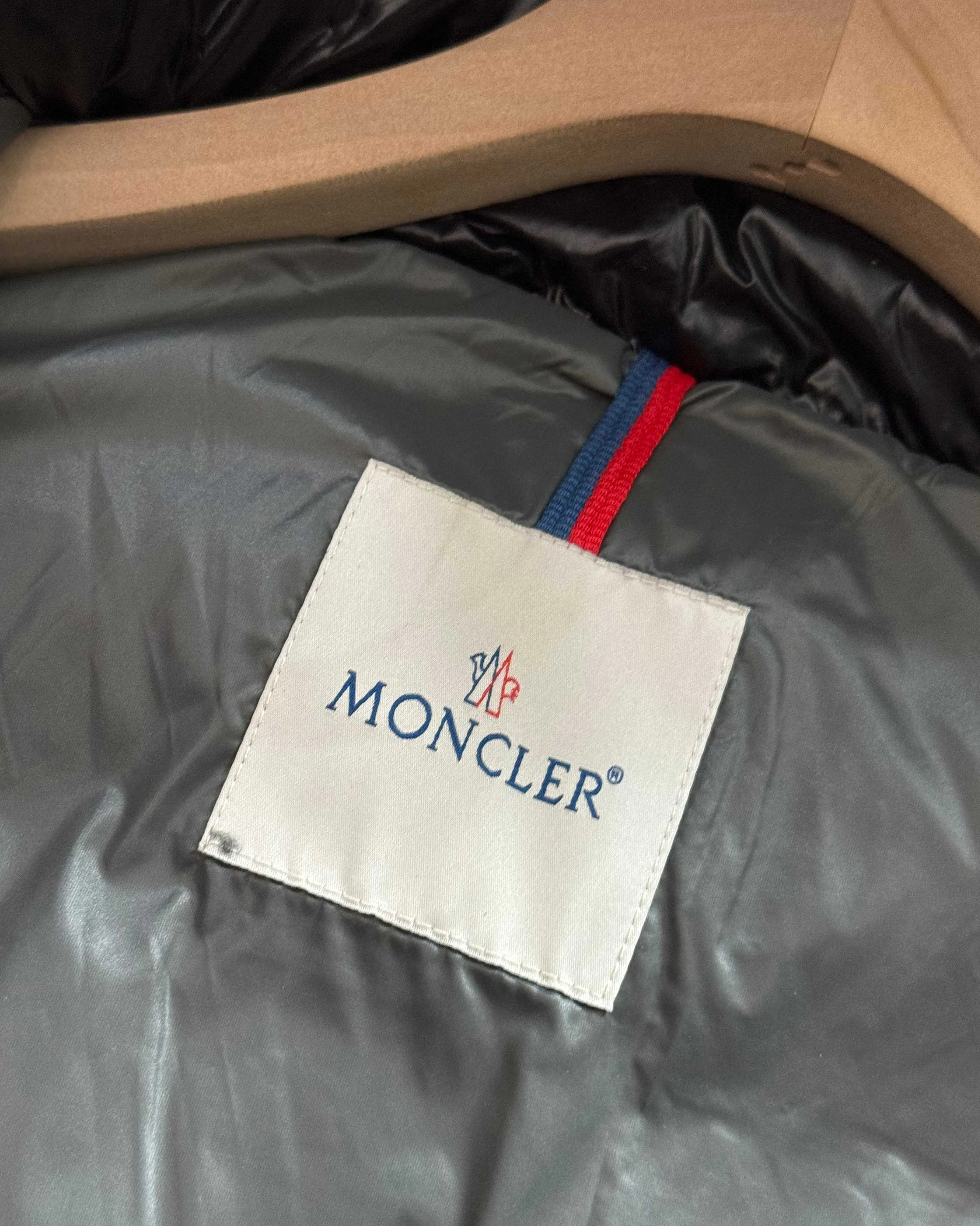 Куртки И Пуховики Женские Moncler 214709