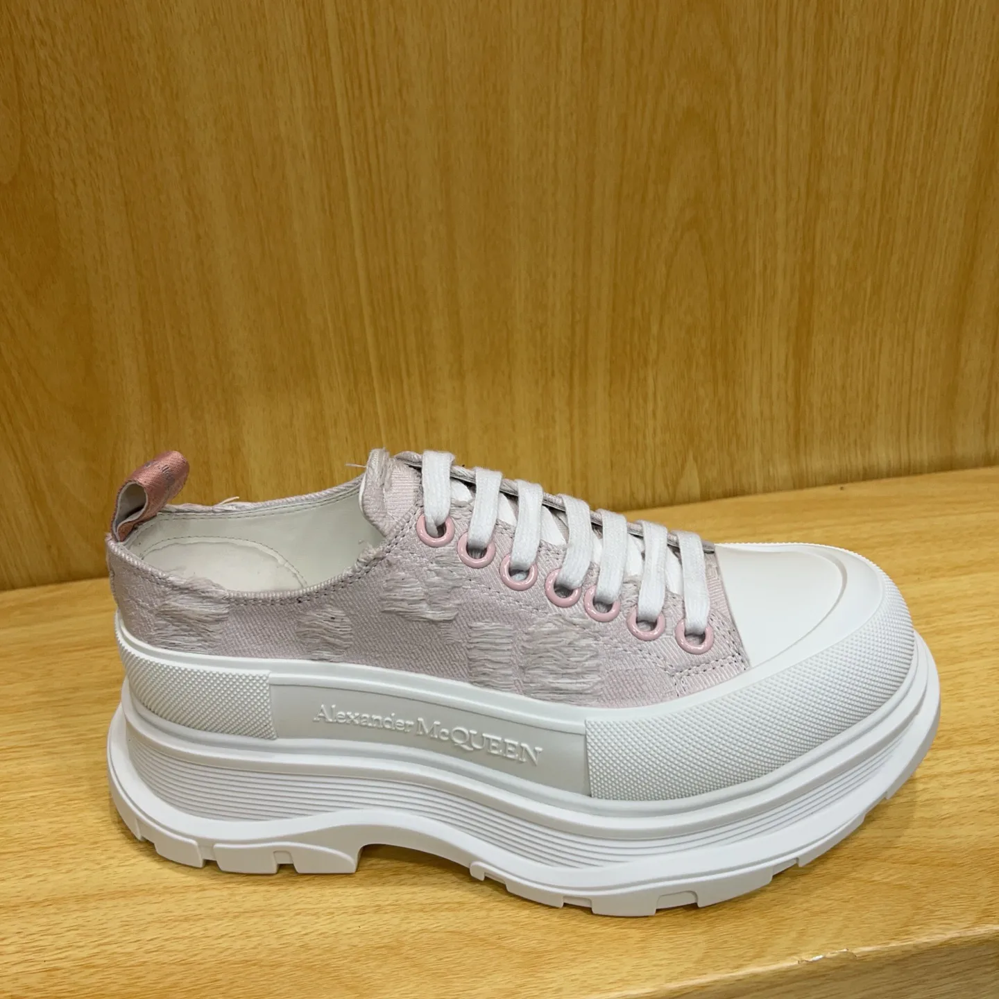 Кроссовки Женские Alexander Mcqueen 17545162