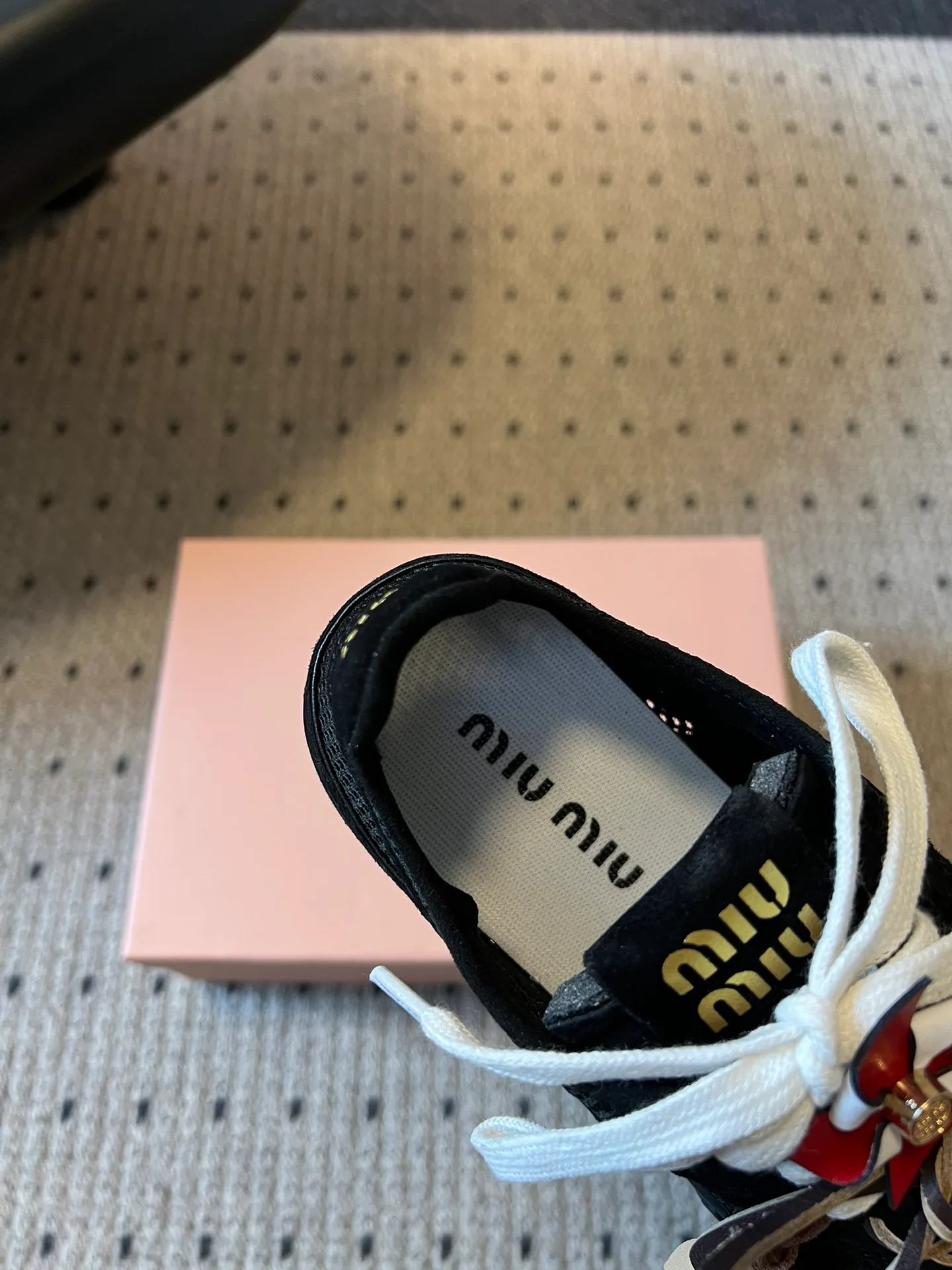 Кроссовки Женские Miu Miu 17963563