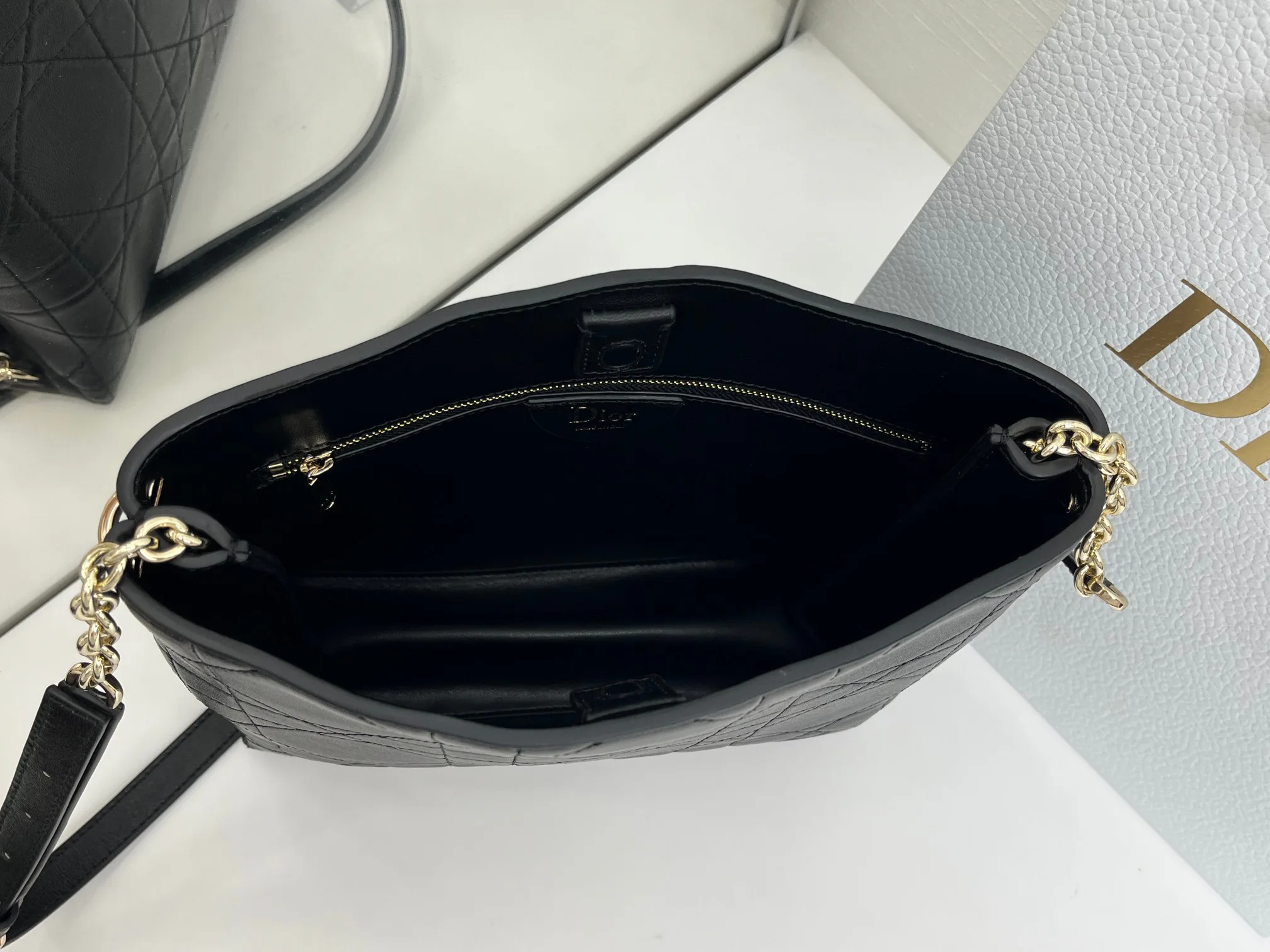Классические Сумки Женские Christian Dior 13349536