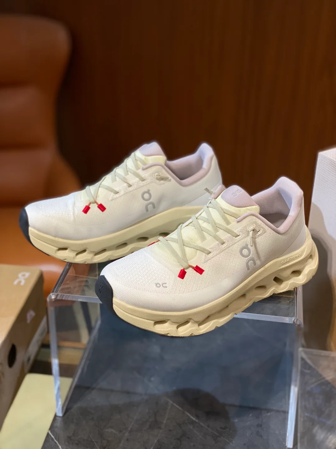 Кроссовки Женские Loewe 11517925