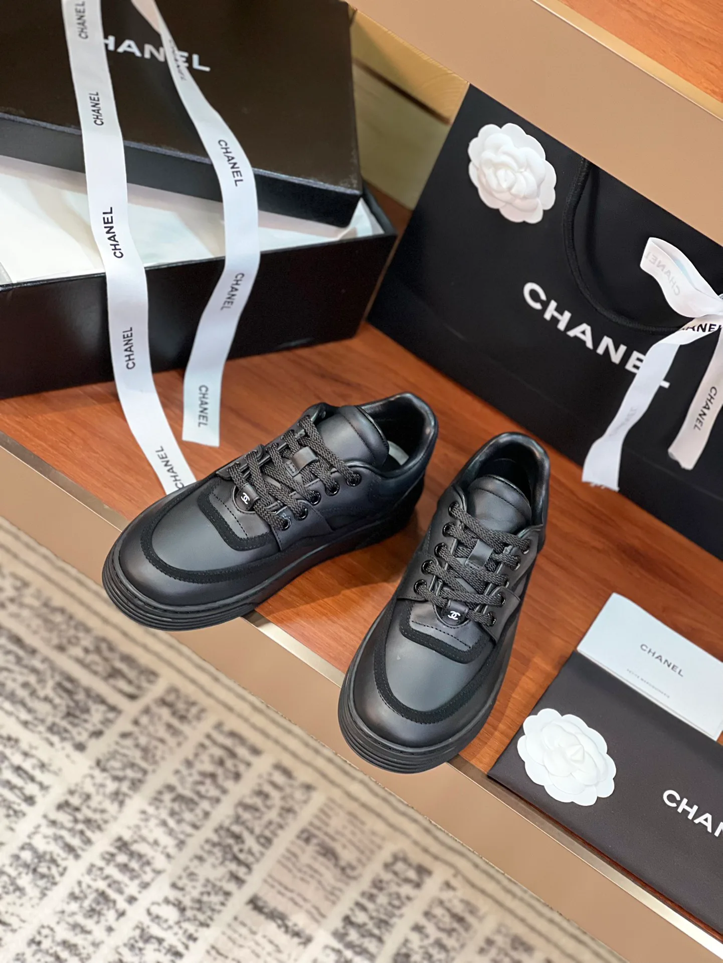 Кроссовки Женские Chanel 1021201