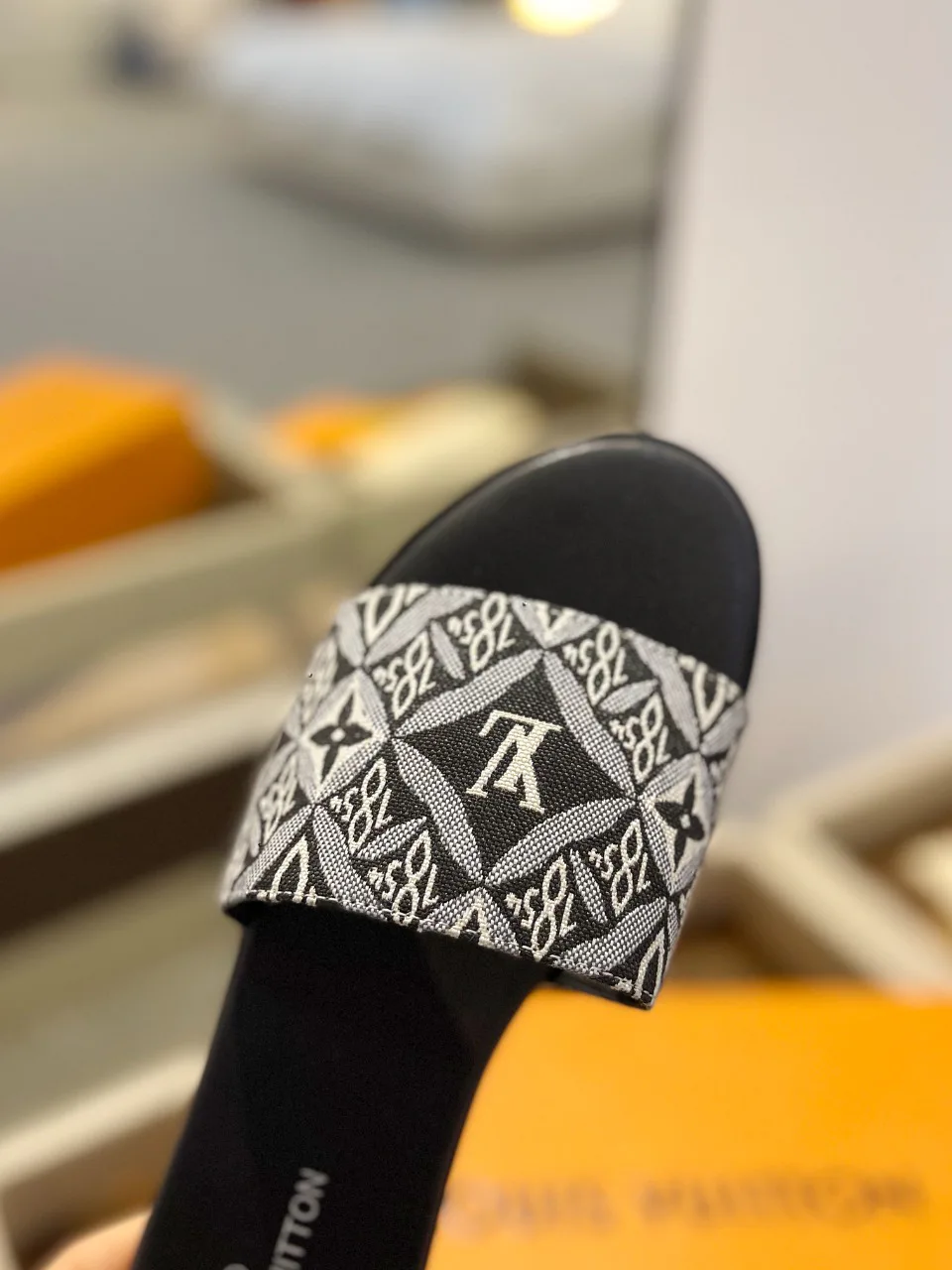 Сандалии Женские Louis Vuitton 9623585