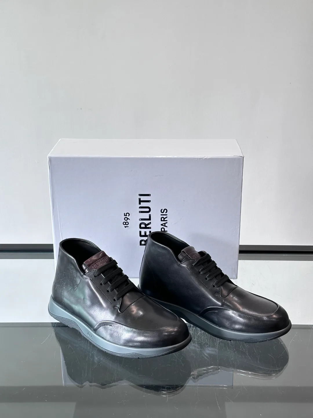 Кроссовки Мужские Berluti 674504