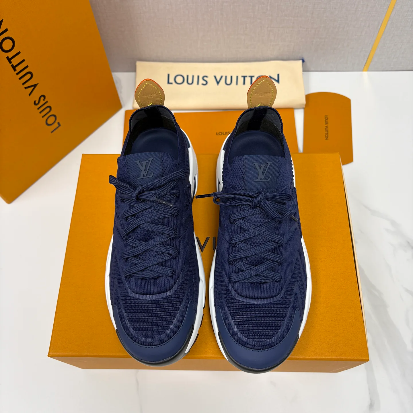 Кроссовки Мужские Louis Vuitton 13140753