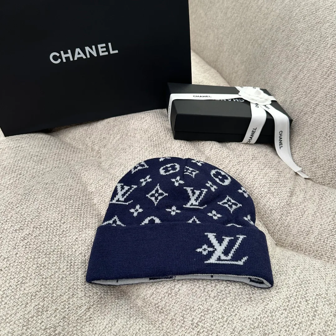 Головные Уборы Louis Vuitton 18074889