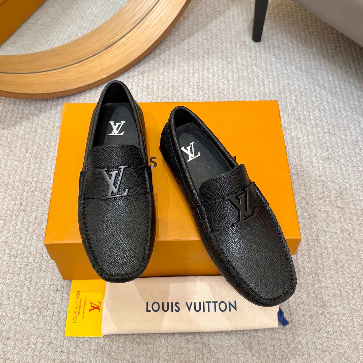 Лоферы И Туфли Мужские Louis Vuitton 19367702