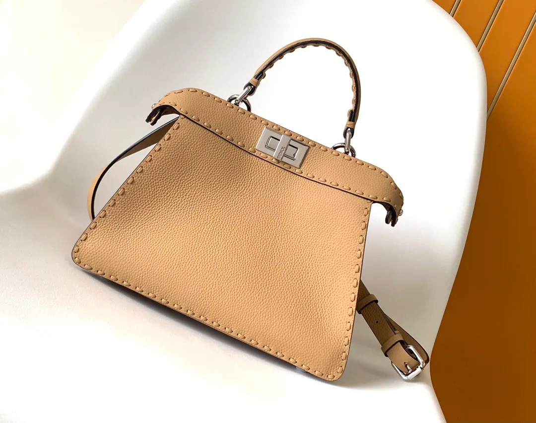 Классические Сумки Женские Fendi 11671439