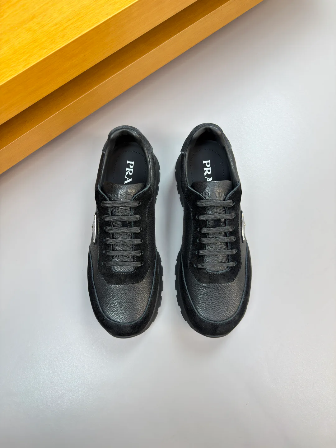 Кроссовки Мужские Prada 2389703