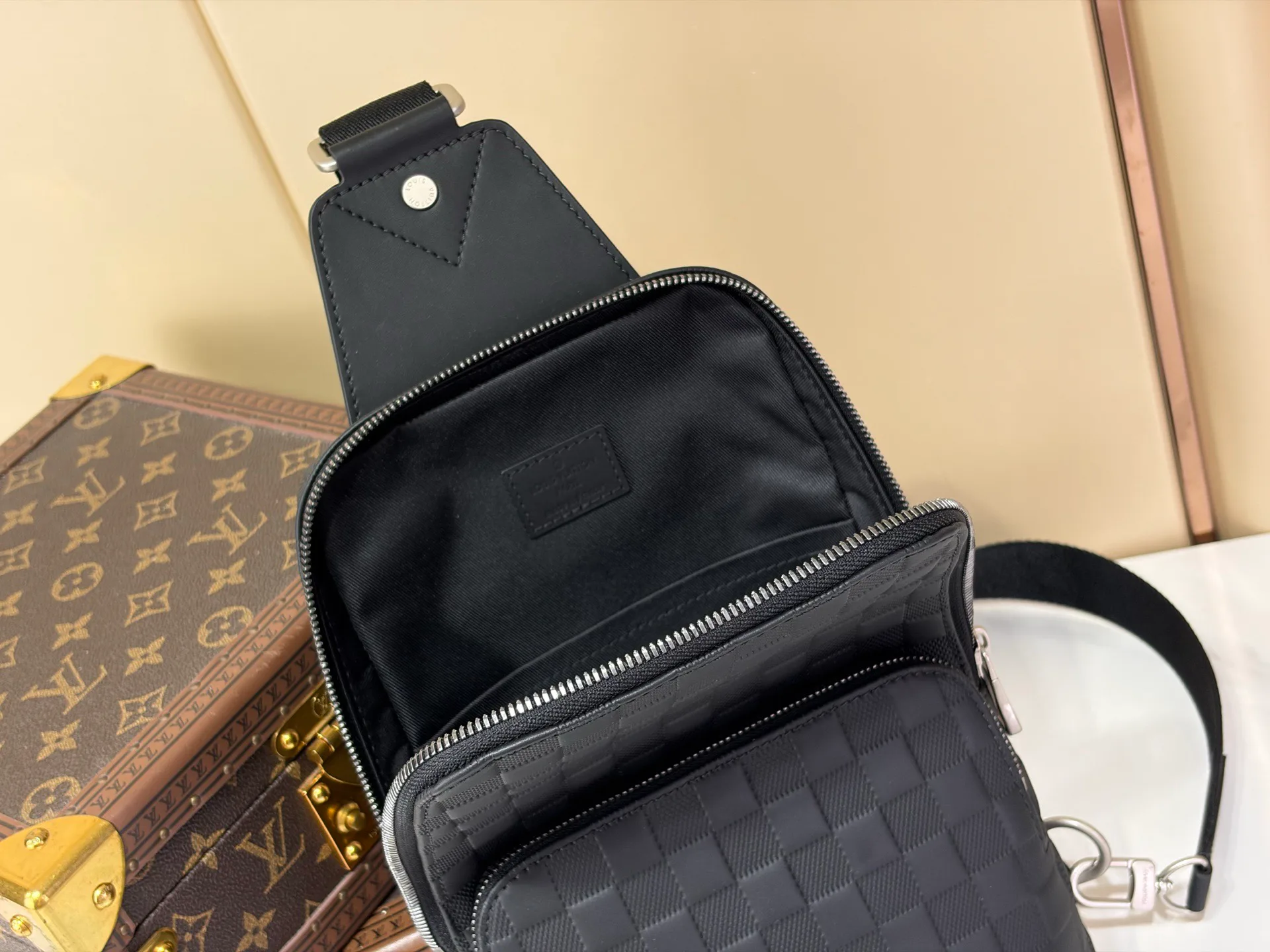 Барсетки Мужские Louis Vuitton 18644352