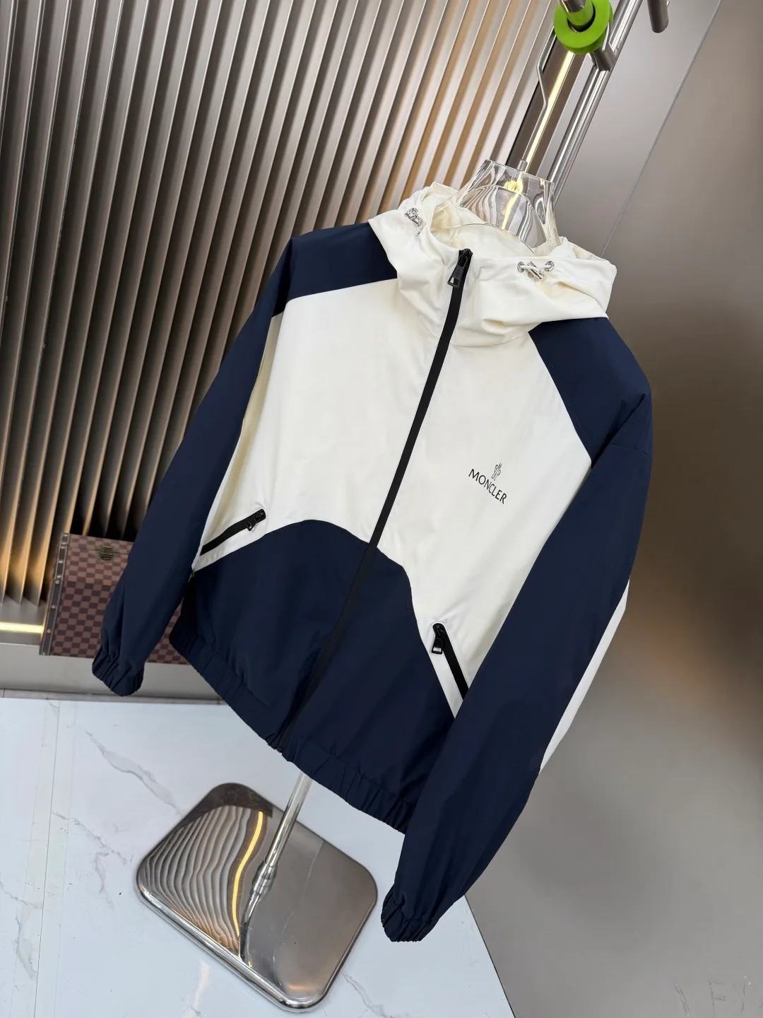 Пальто И Тренчи Мужские Moncler 11523385