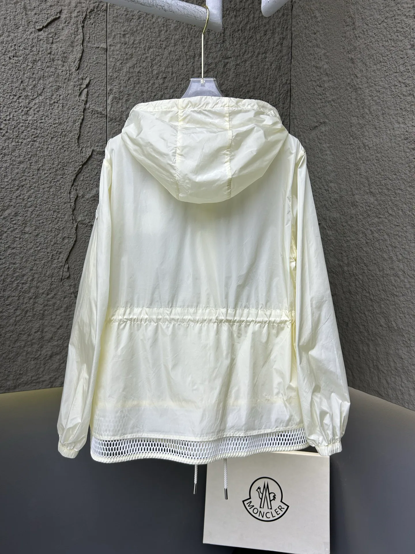 Куртки И Пуховики Женские Moncler 11862705