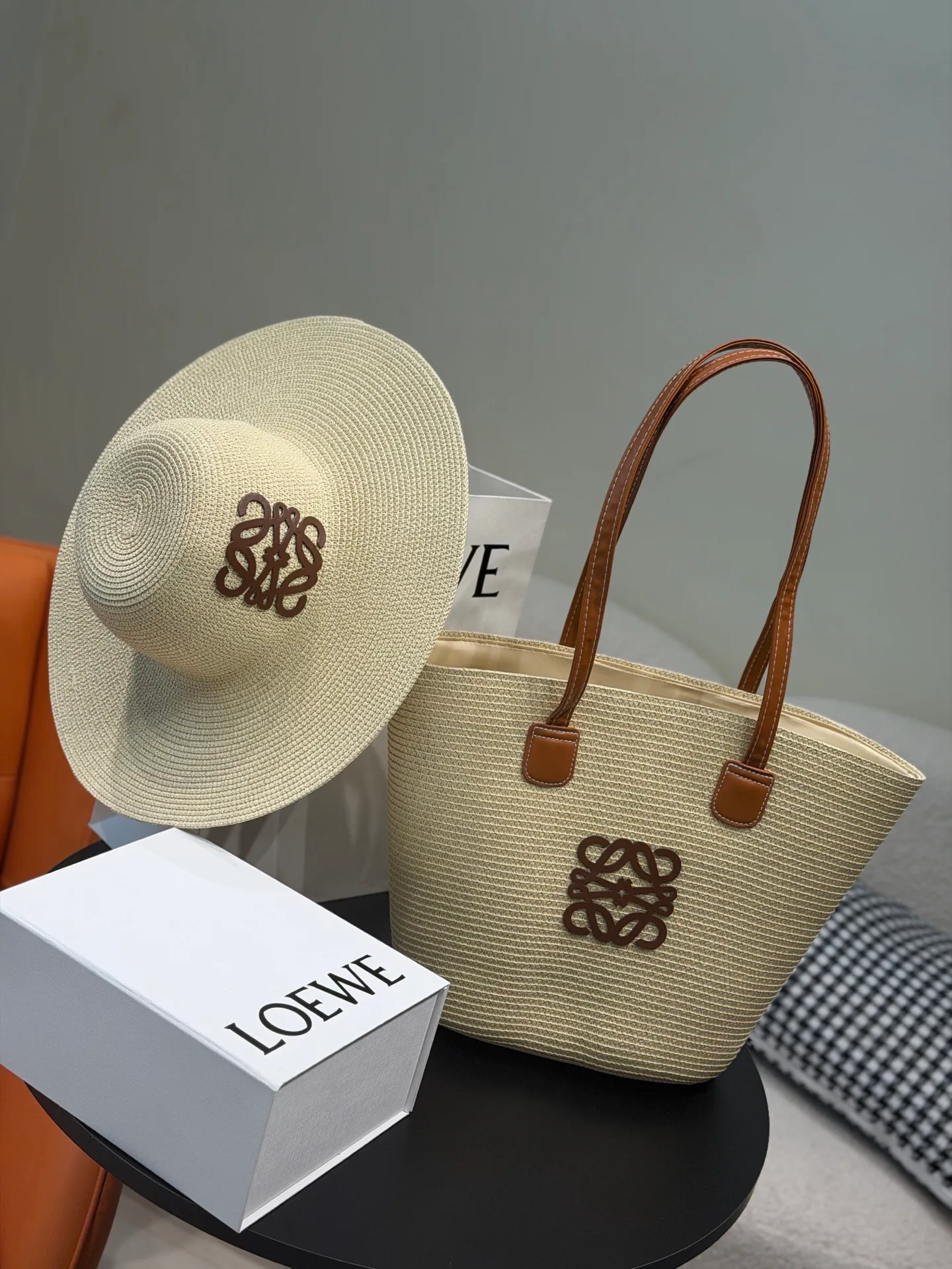 Классические Сумки Женские Loewe 16888764